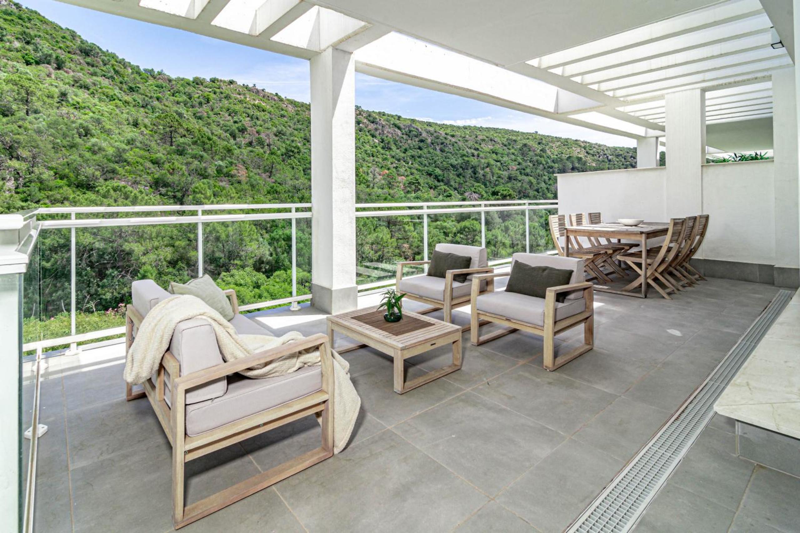 RIB3- Spacious holiday home in Benahavis view 4