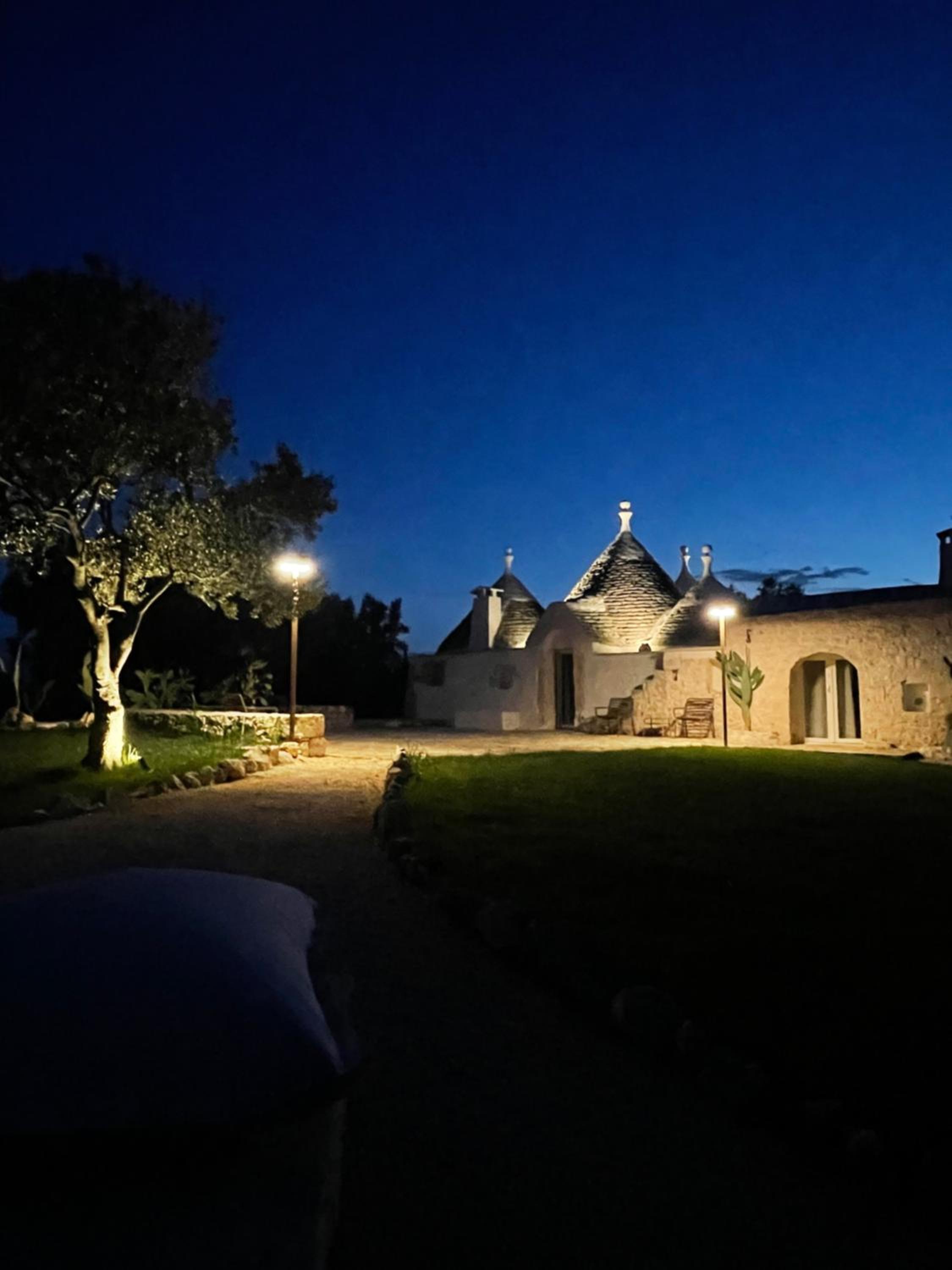 ALMAPULIA I TRULLI view 5