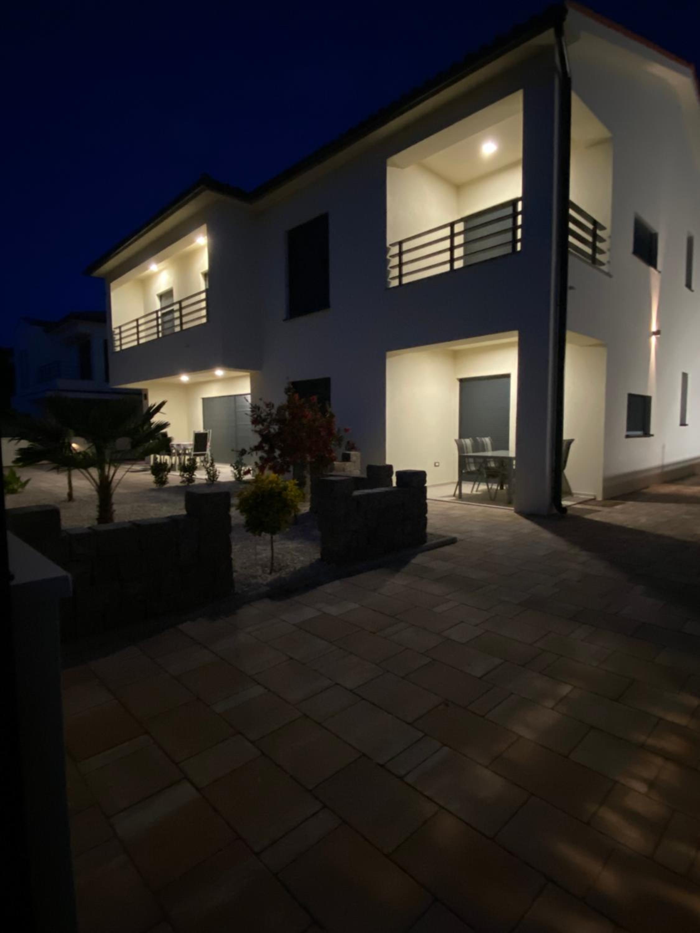 Casa Connie Apartments Valbandon view 3