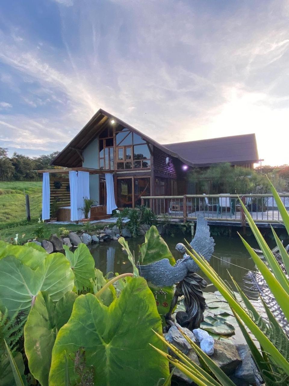 Chalet del lago Santa Elena