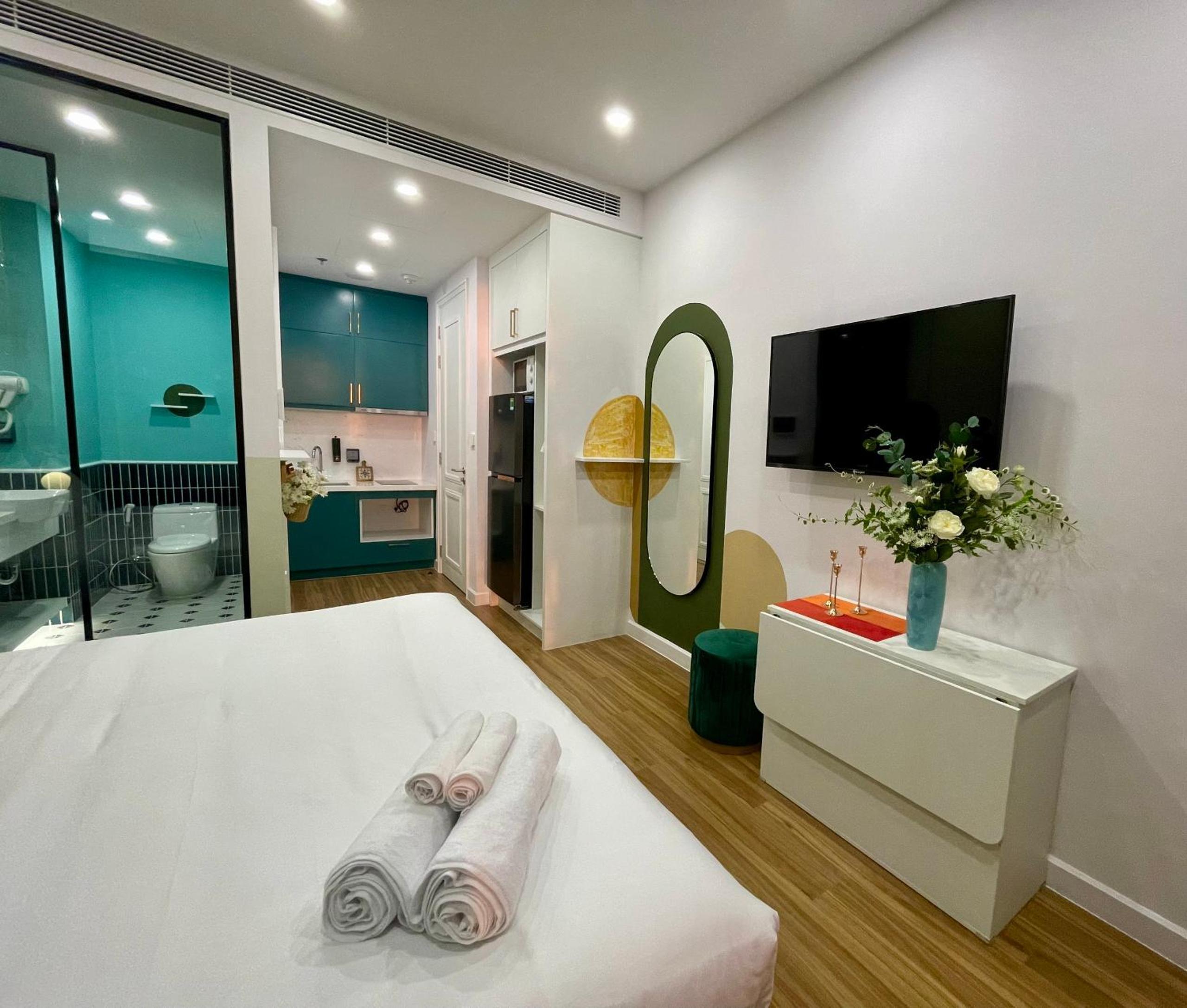 Sea Gallery Phu Quoc Luxury Apartment view 3