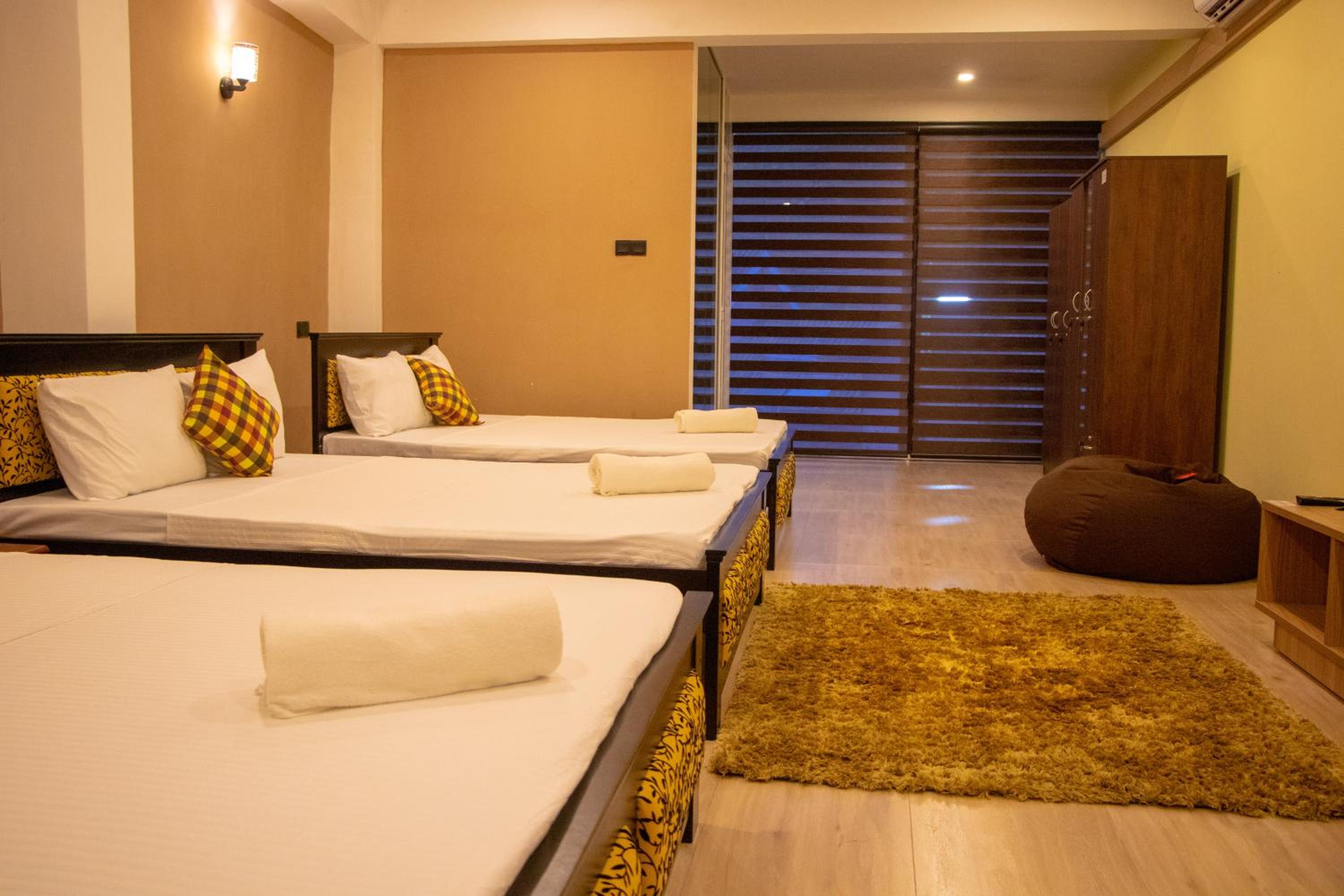 The Regal Haven, Guest Inn Kandy