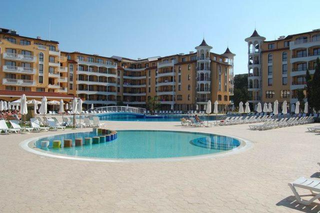 Apartment Bella - 3 pools, 2 bedrooms & 2 bathrooms