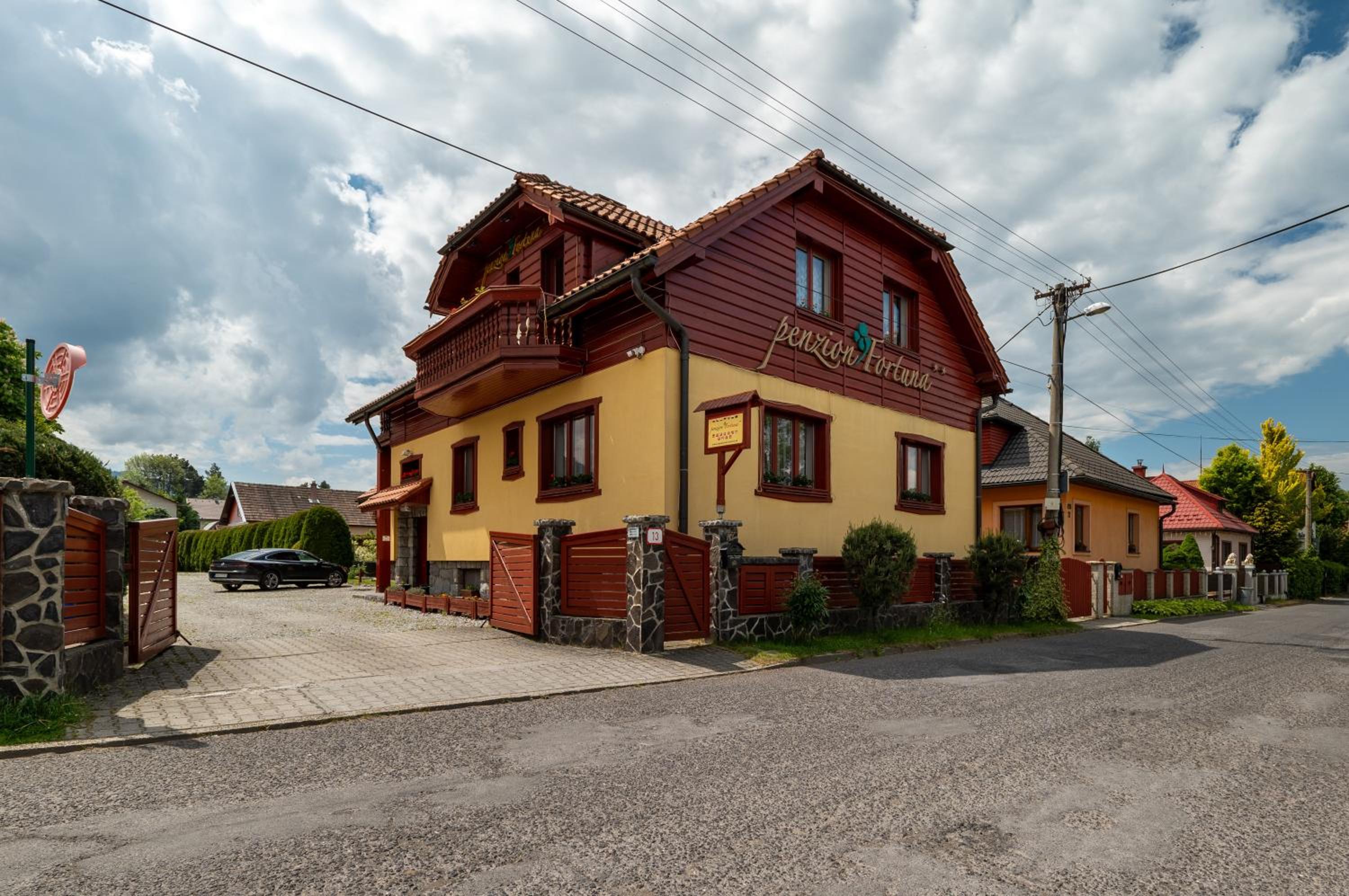 Hotel Penzion Fortuna - Image 1