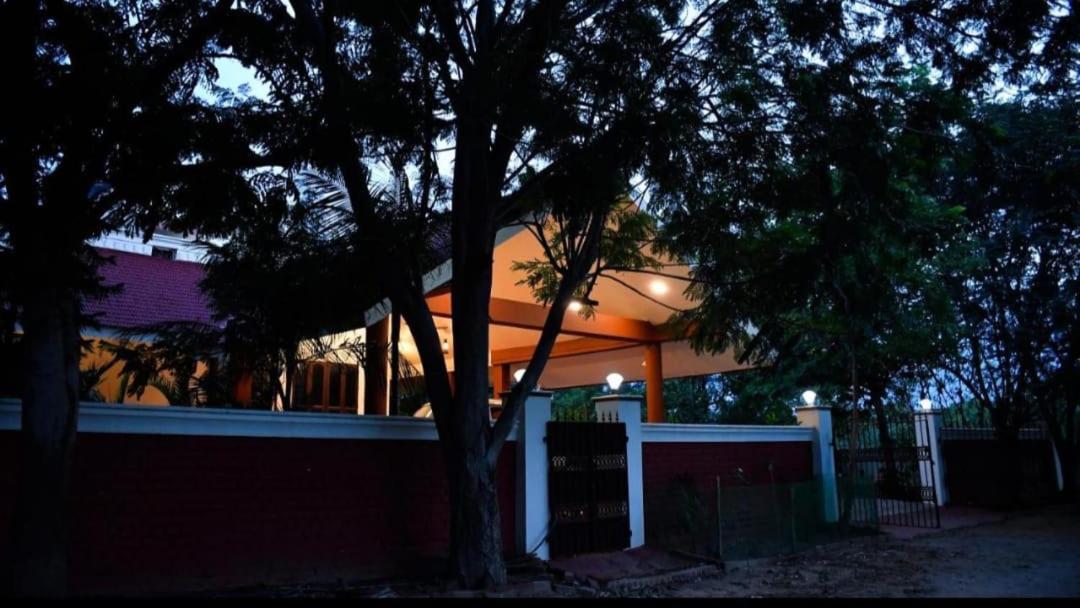 Ashirwad Home Stay , Rustic , 2 bedroom Villa amidst peacocks