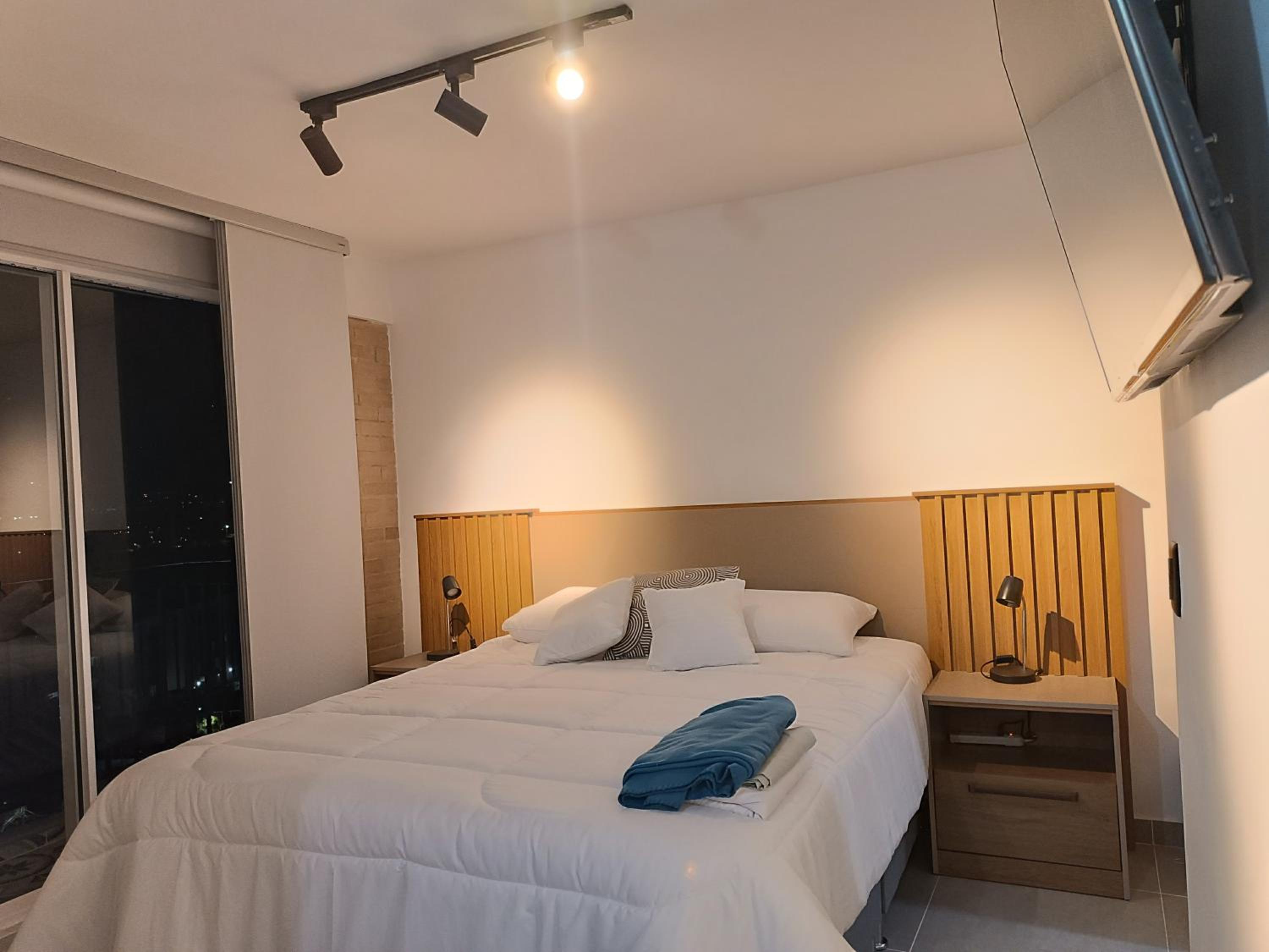 Loft panorámico con piscina cerca de todo
