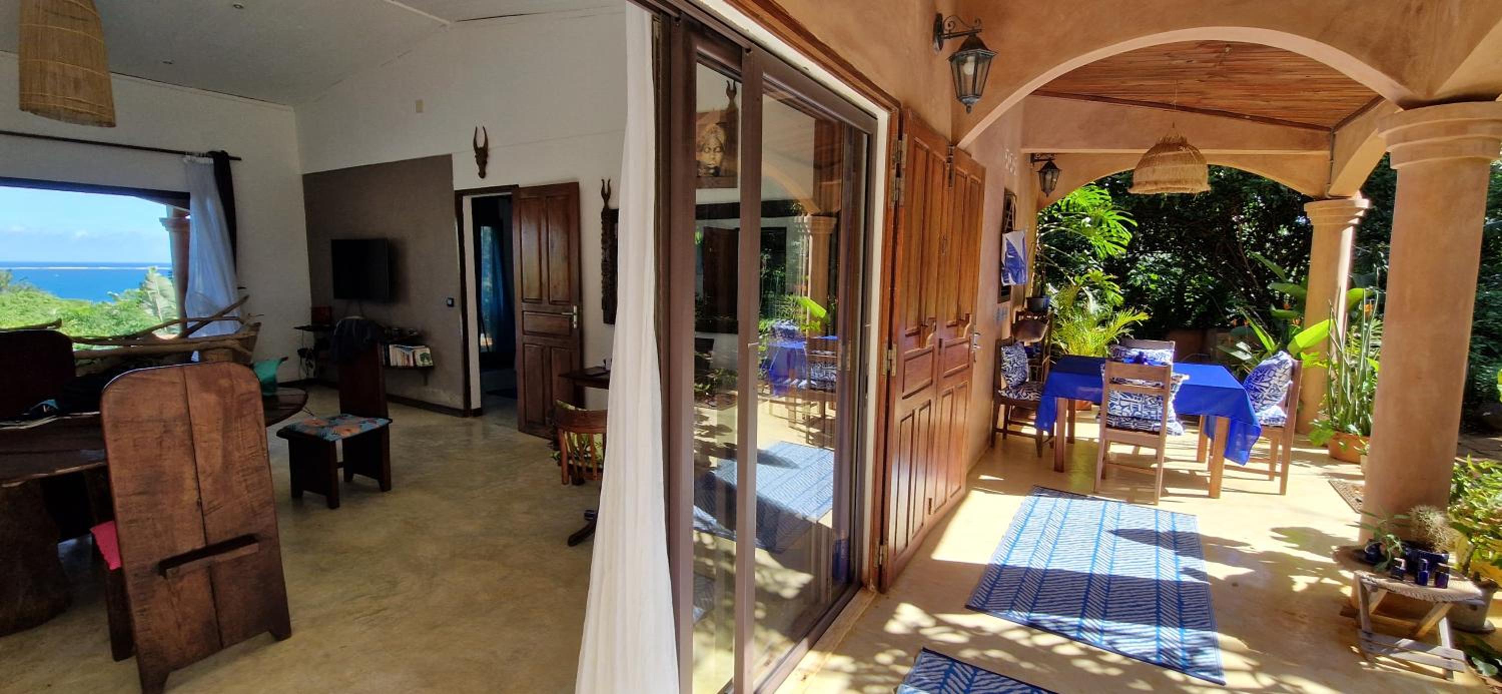 La VILLA ANKARENA Dans un domaine forestier tropical, PROPRIÉTÉ ENTIÈRE avec PISCINE PRIVEE, Wifi, TV Plage à 5 minutes à pieds view 5