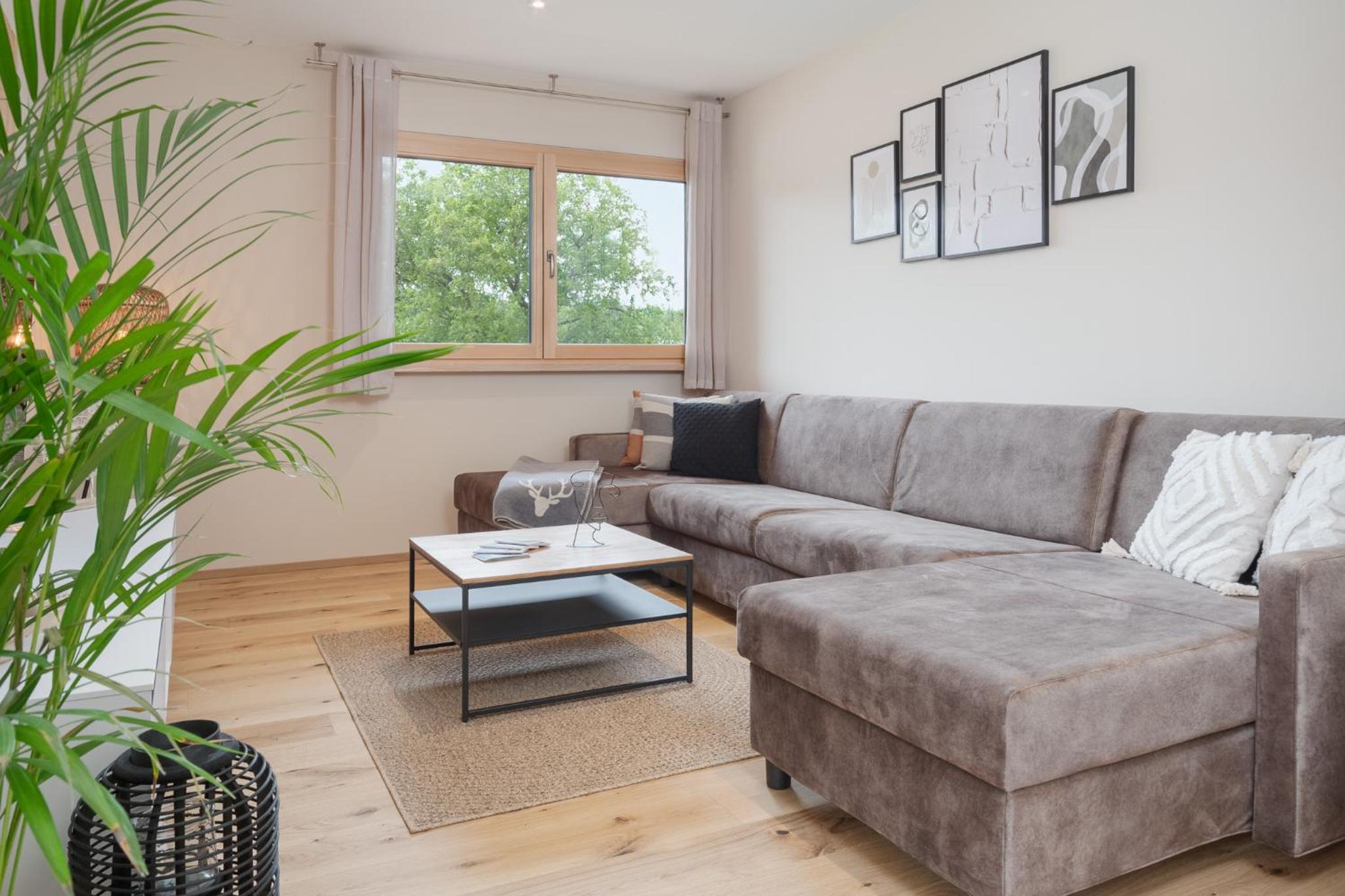 FENJOY: Großes Ferienapartment im Neubau / Balkon / BBQ