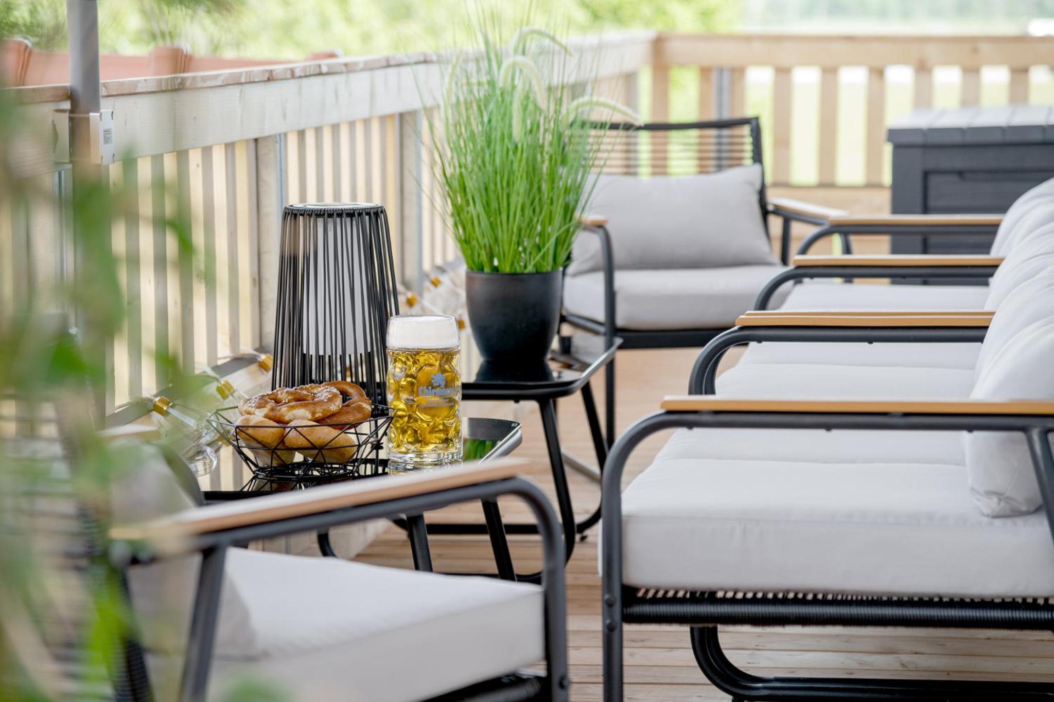 FENJOY: Großes Ferienapartment im Neubau / Balkon / BBQ
