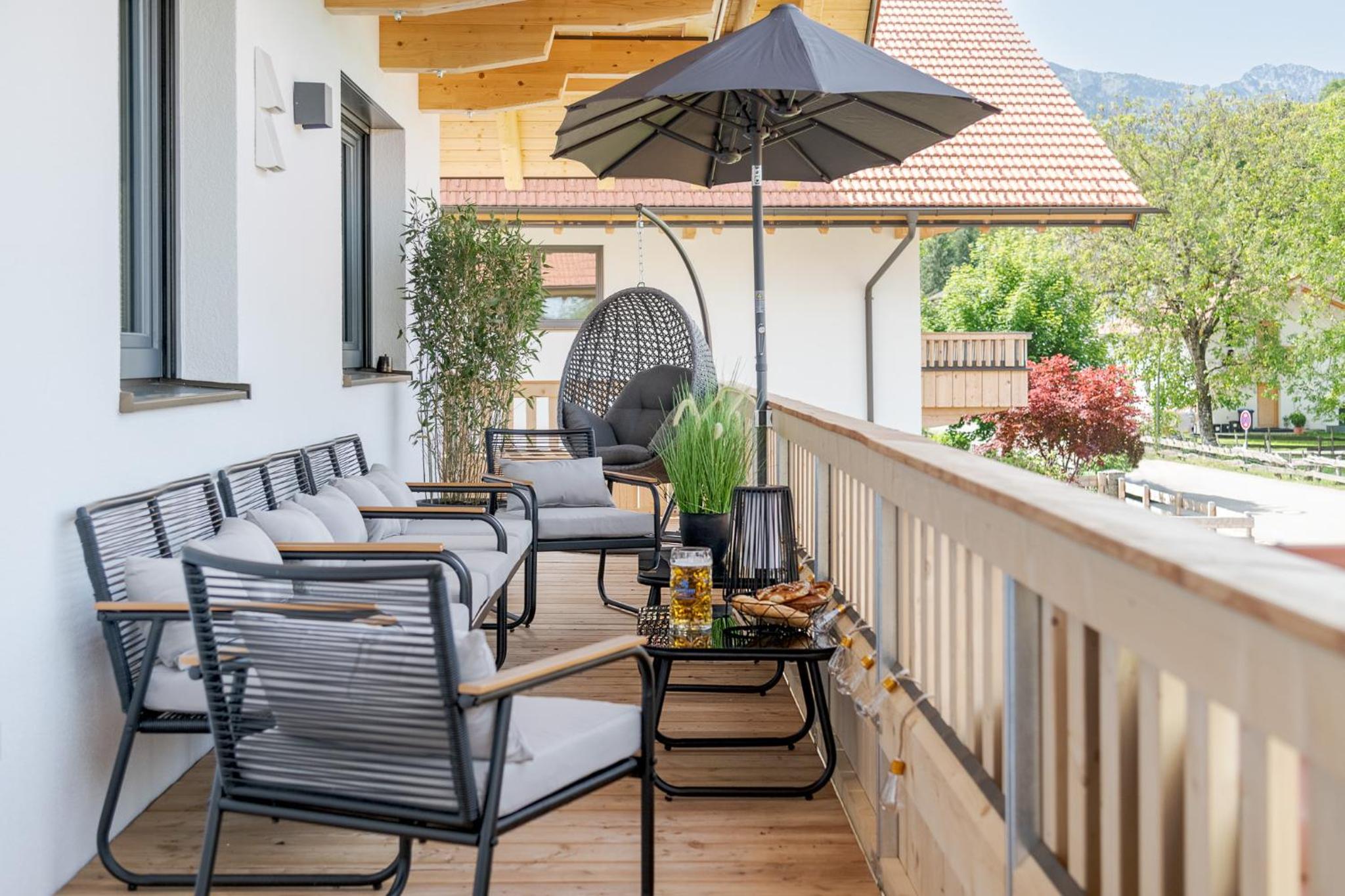 FENJOY: Großes Ferienapartment im Neubau / Balkon / BBQ
