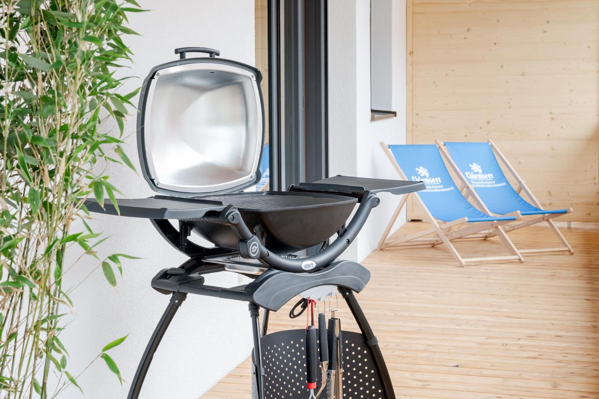 FENJOY: Großes Ferienapartment im Neubau / Balkon / BBQ