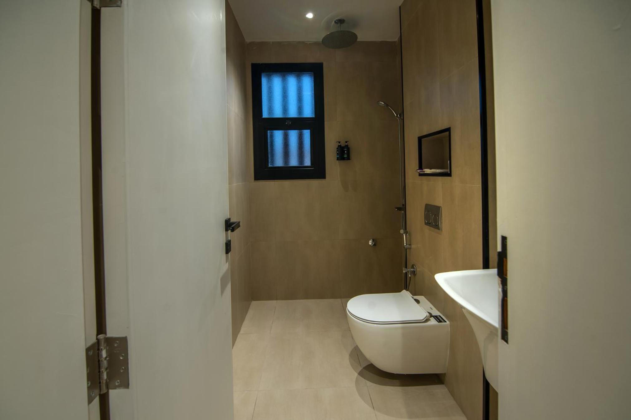 THE MODERN REAL ESTATE d3