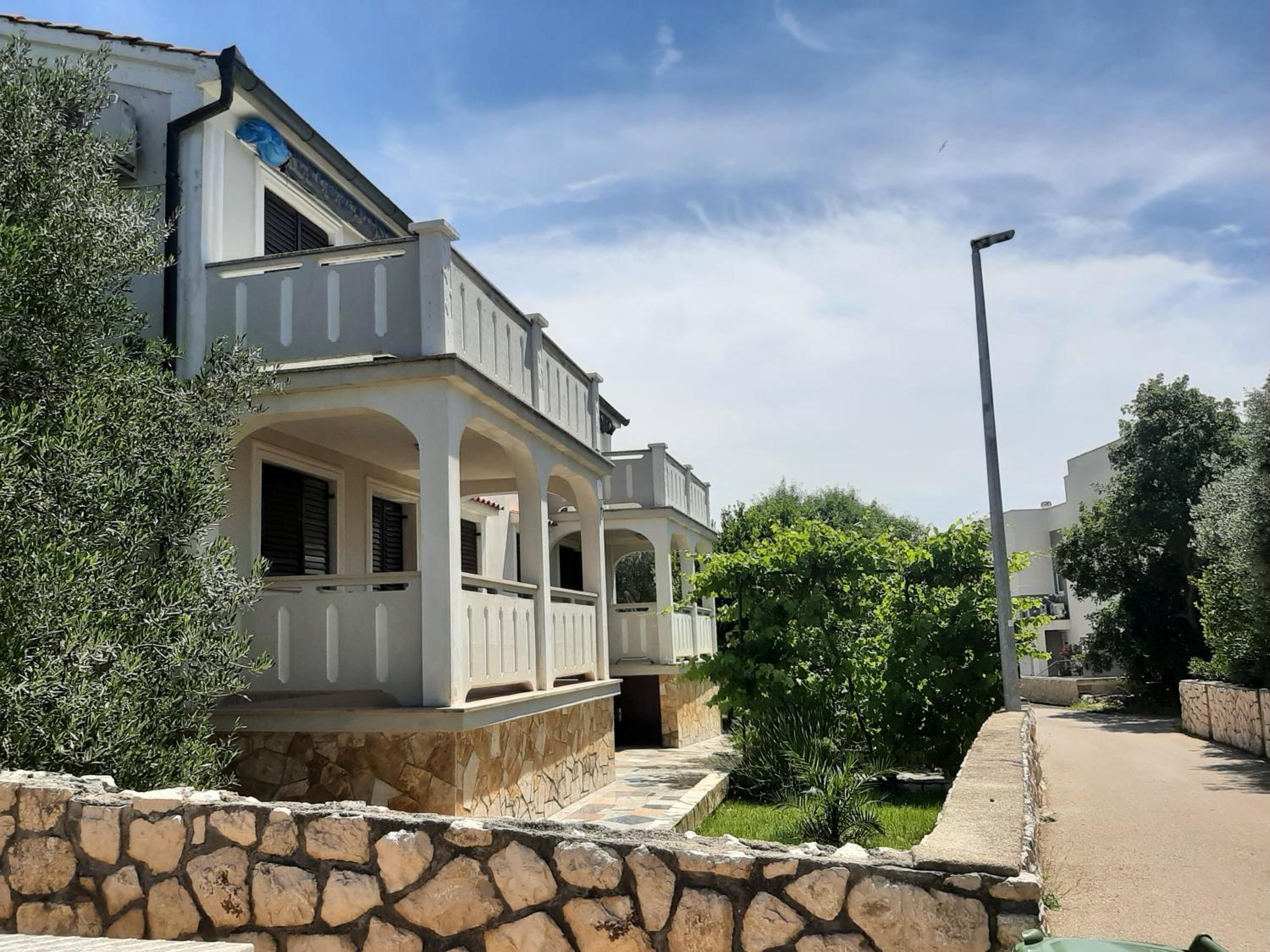 Apartments Kalsan view 3
