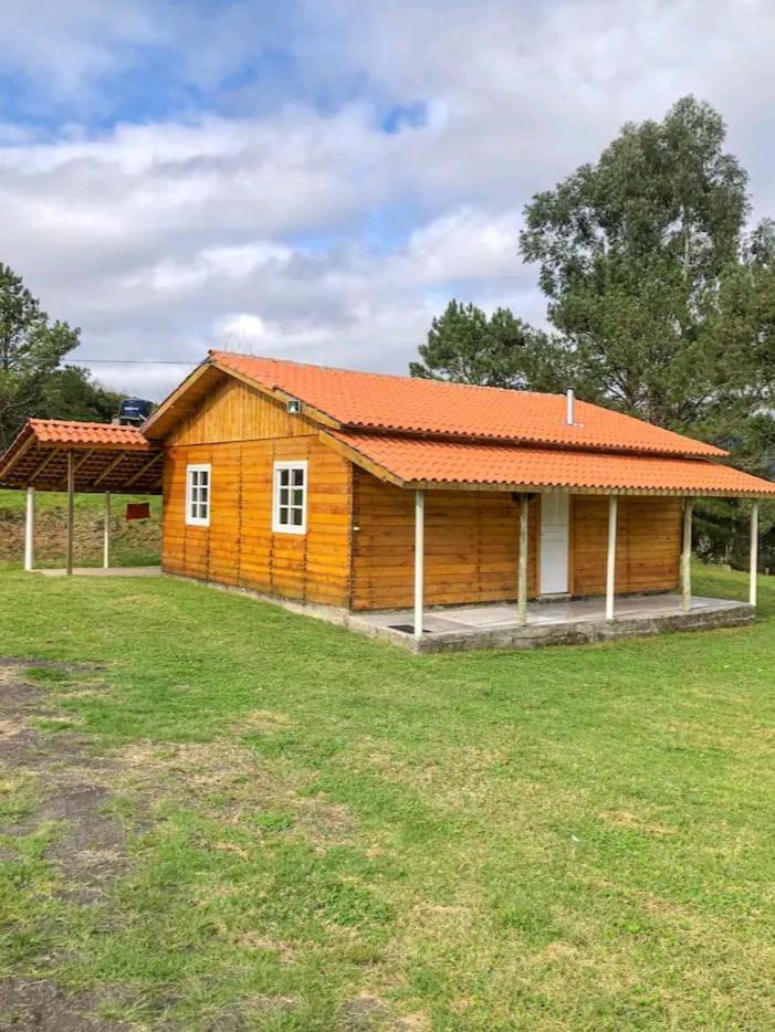 Casa de Campo Goiaba Serrana em Urubici, Natureza, Fogueira e Fogão a Lenha, Até 10 Pessoas