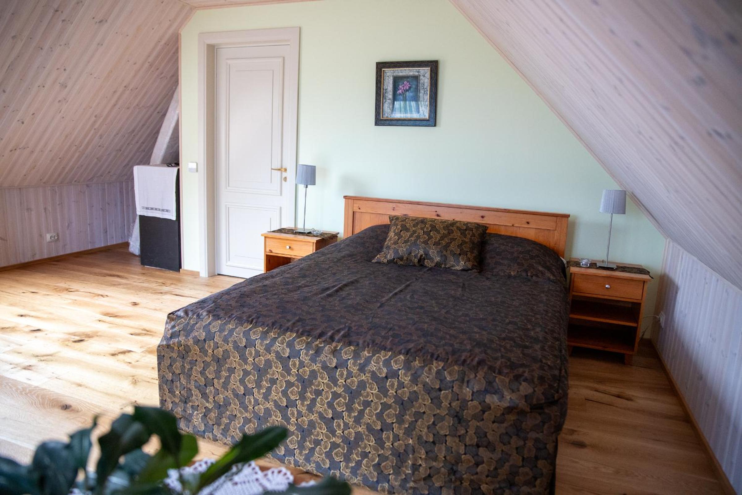 Muhu Kulla Saadu puhkemaja mere ääres