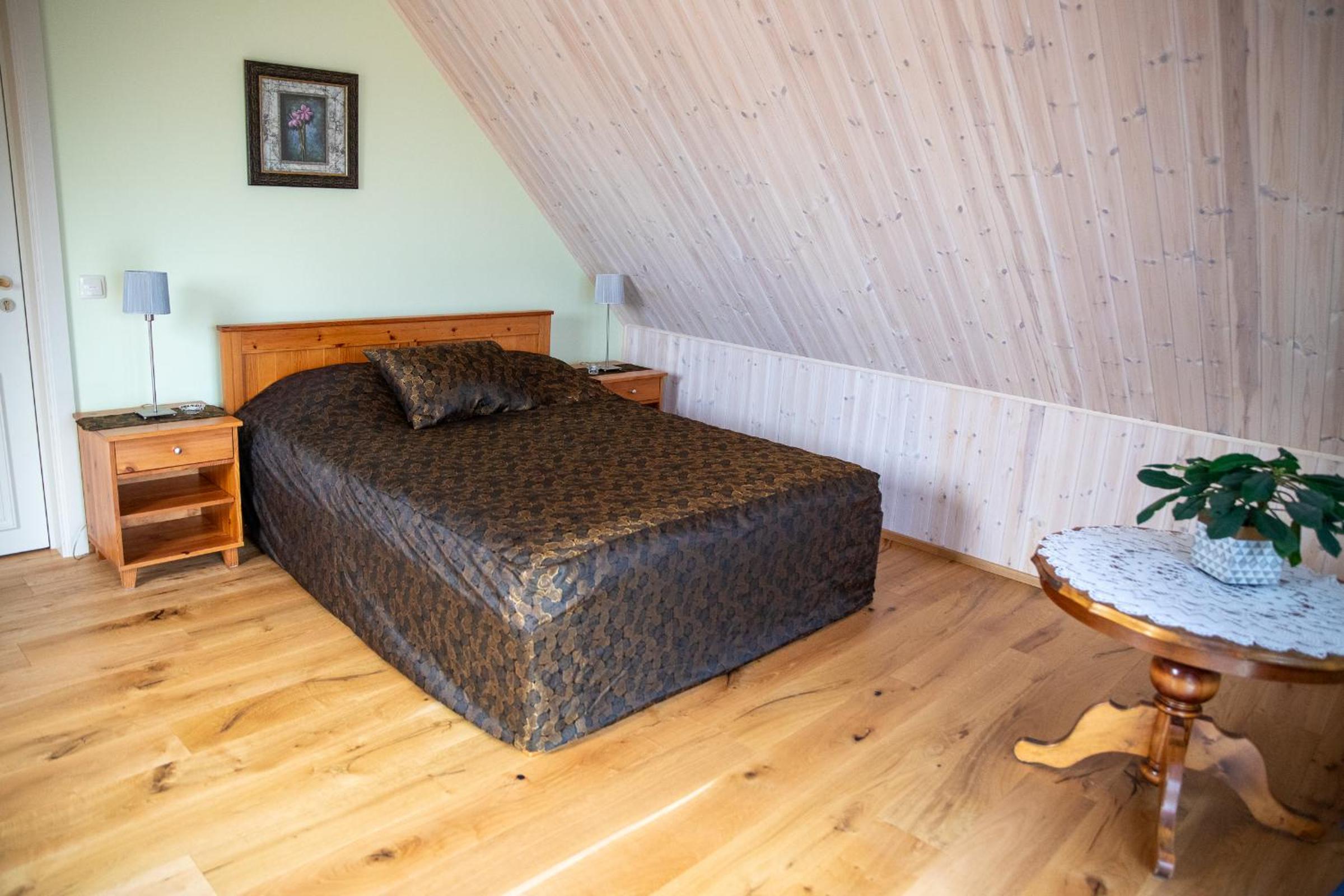 Muhu Kulla Saadu puhkemaja mere ääres