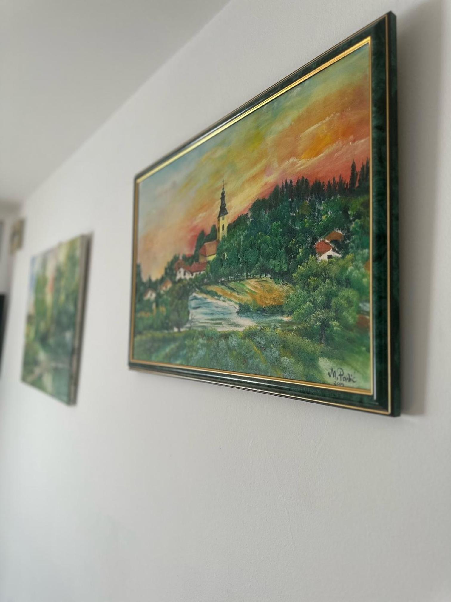 Photo 8