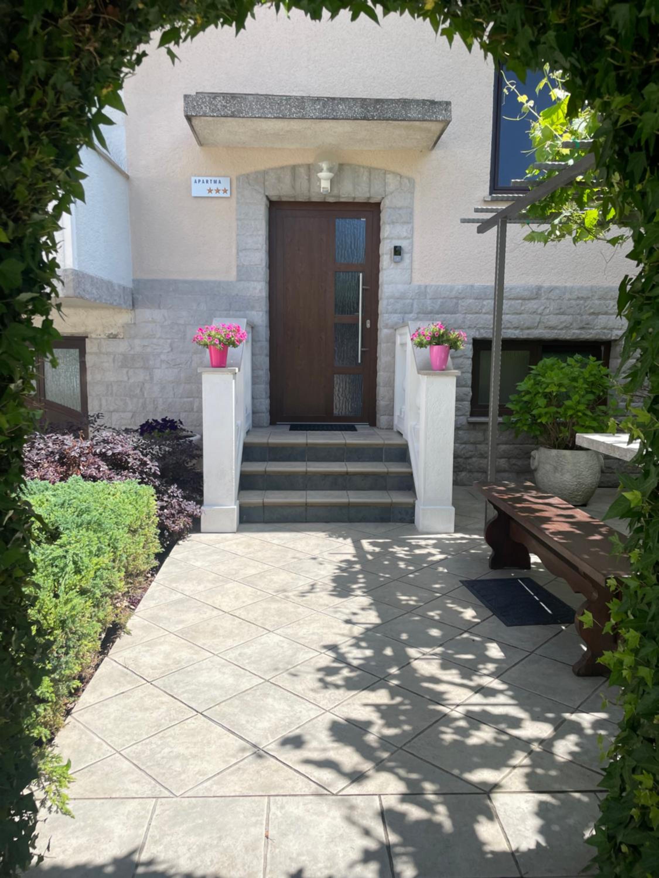Apartma pri Cesarjevih