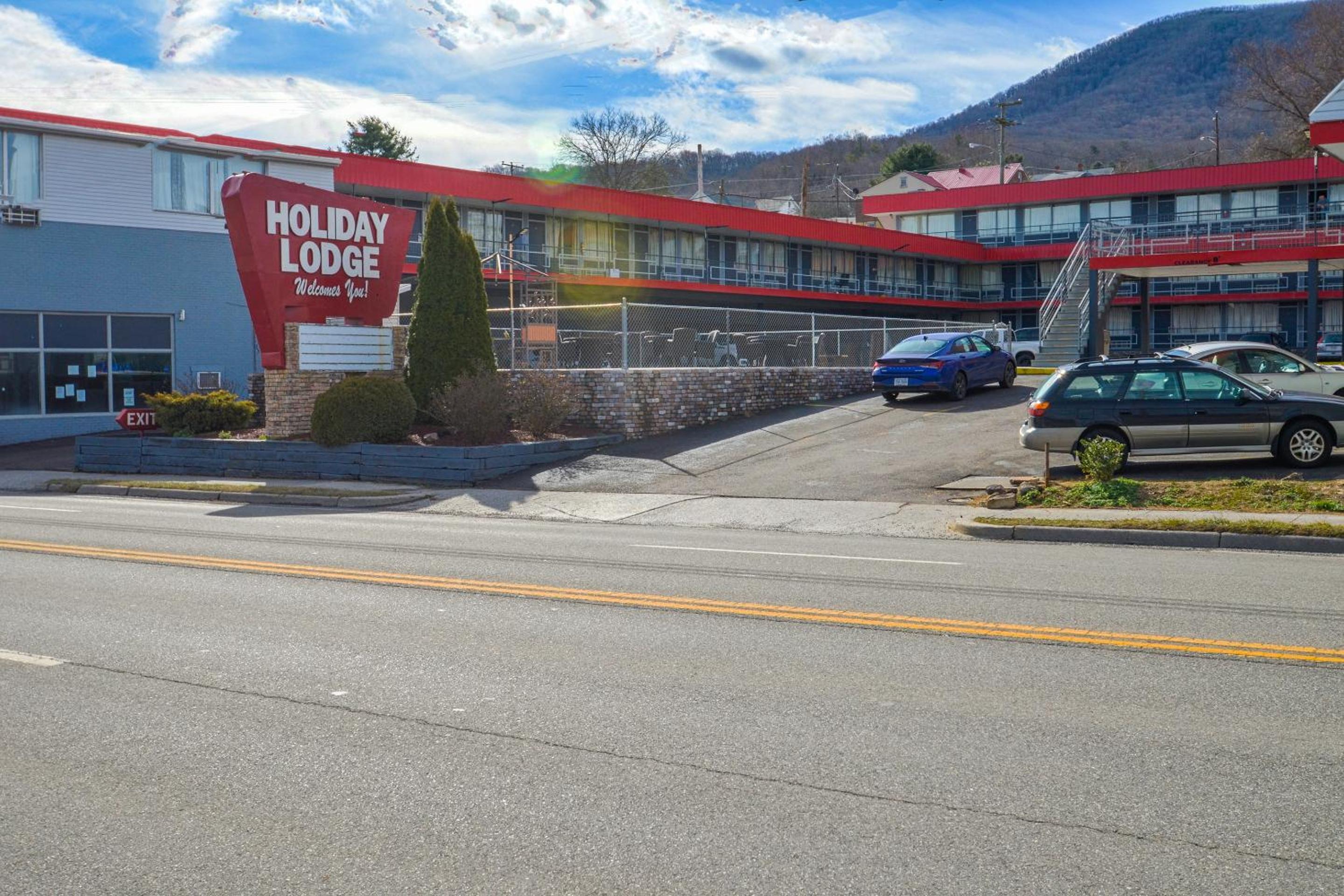Holiday Lodge Virginia -Listing Partner