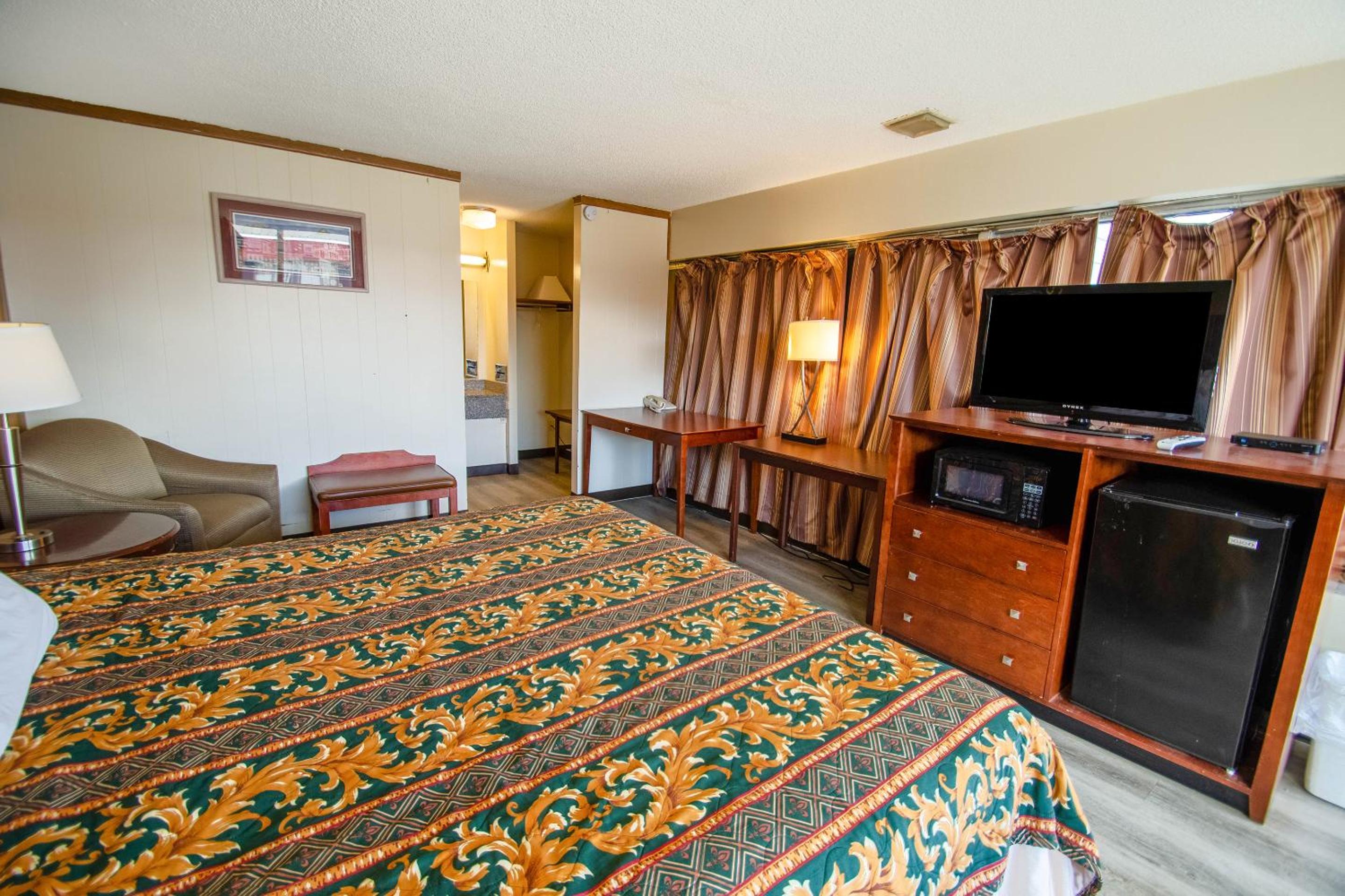 Holiday Lodge Virginia -Listing Partner