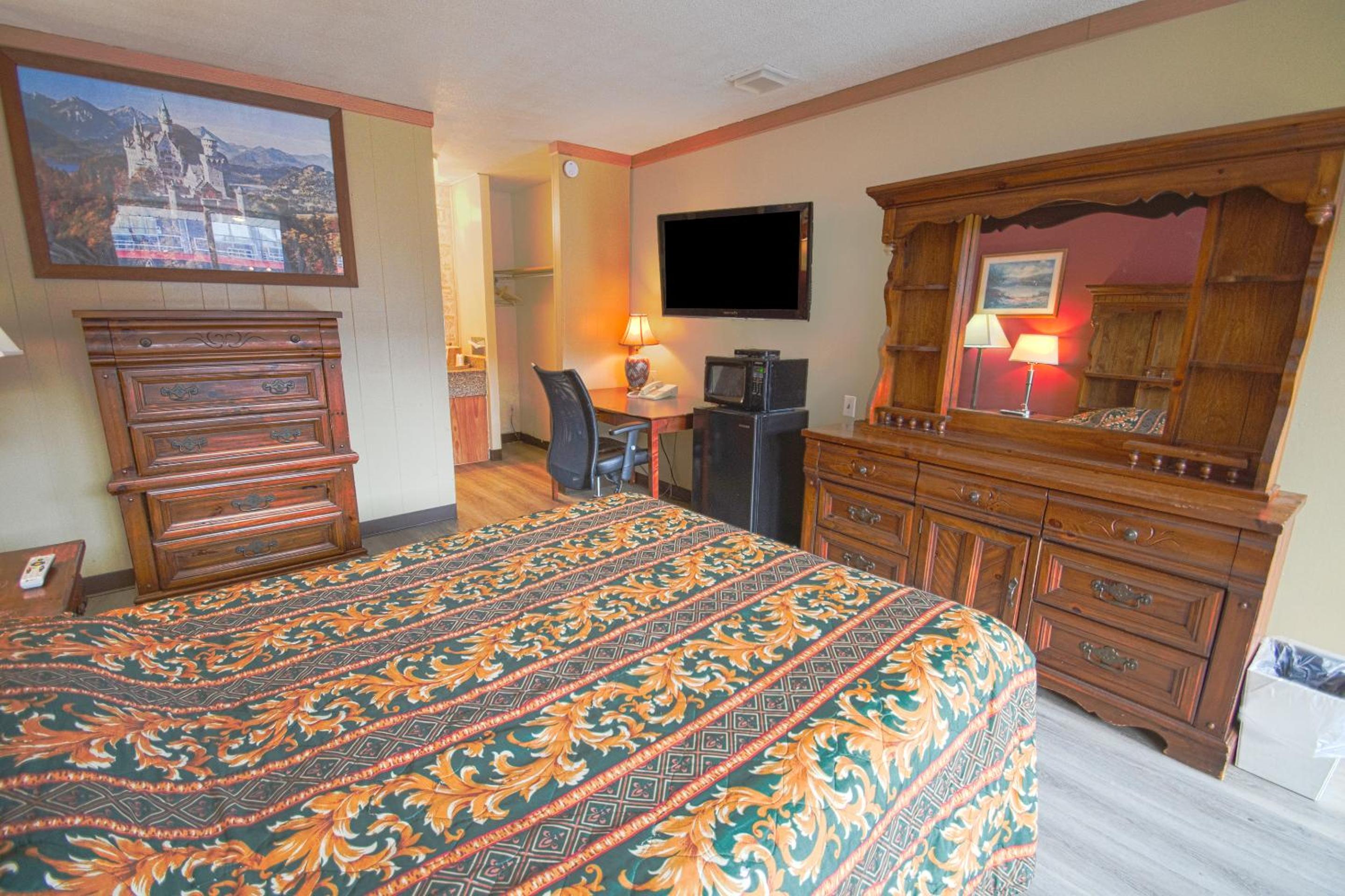 Holiday Lodge Virginia -Listing Partner