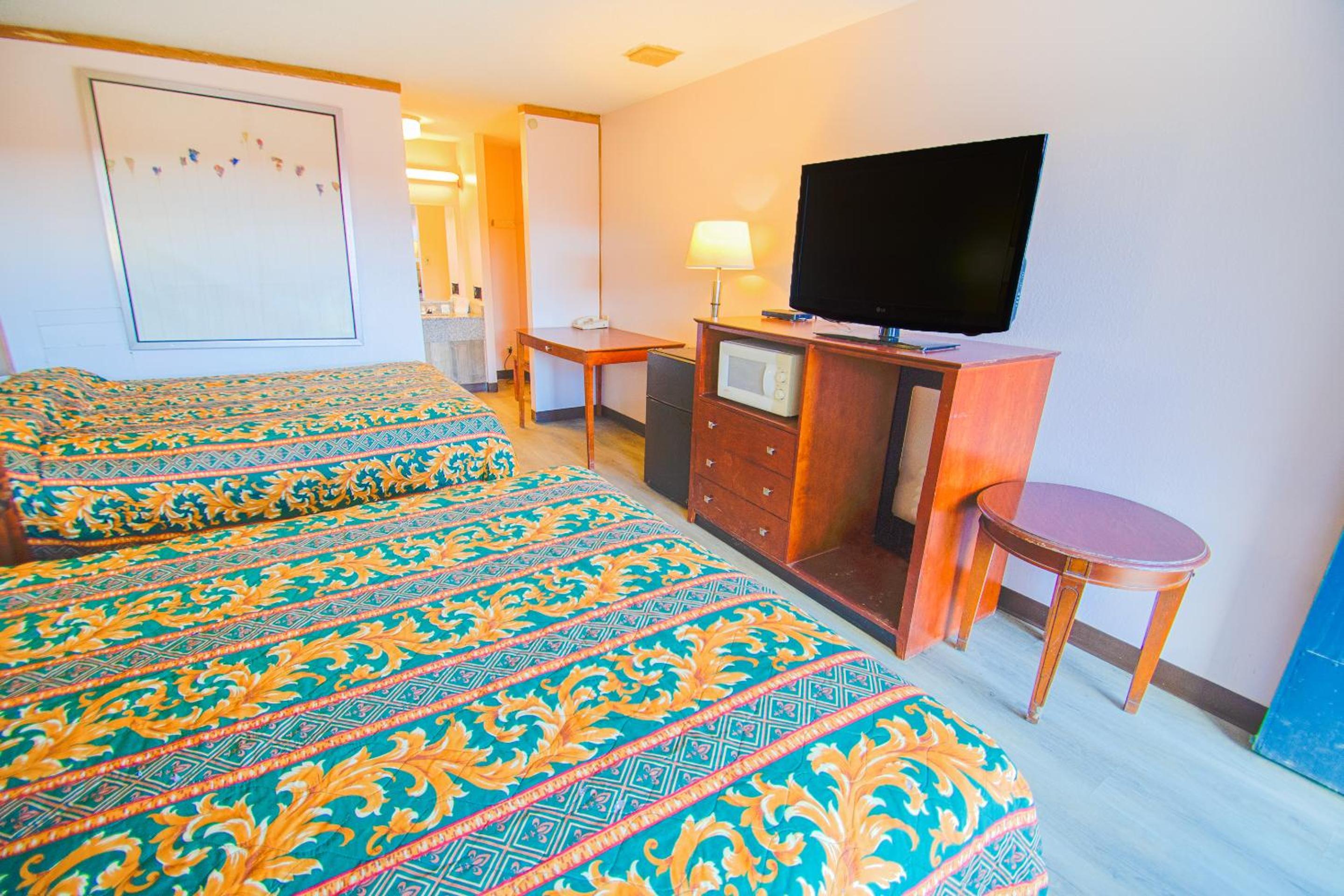 Holiday Lodge Virginia -Listing Partner