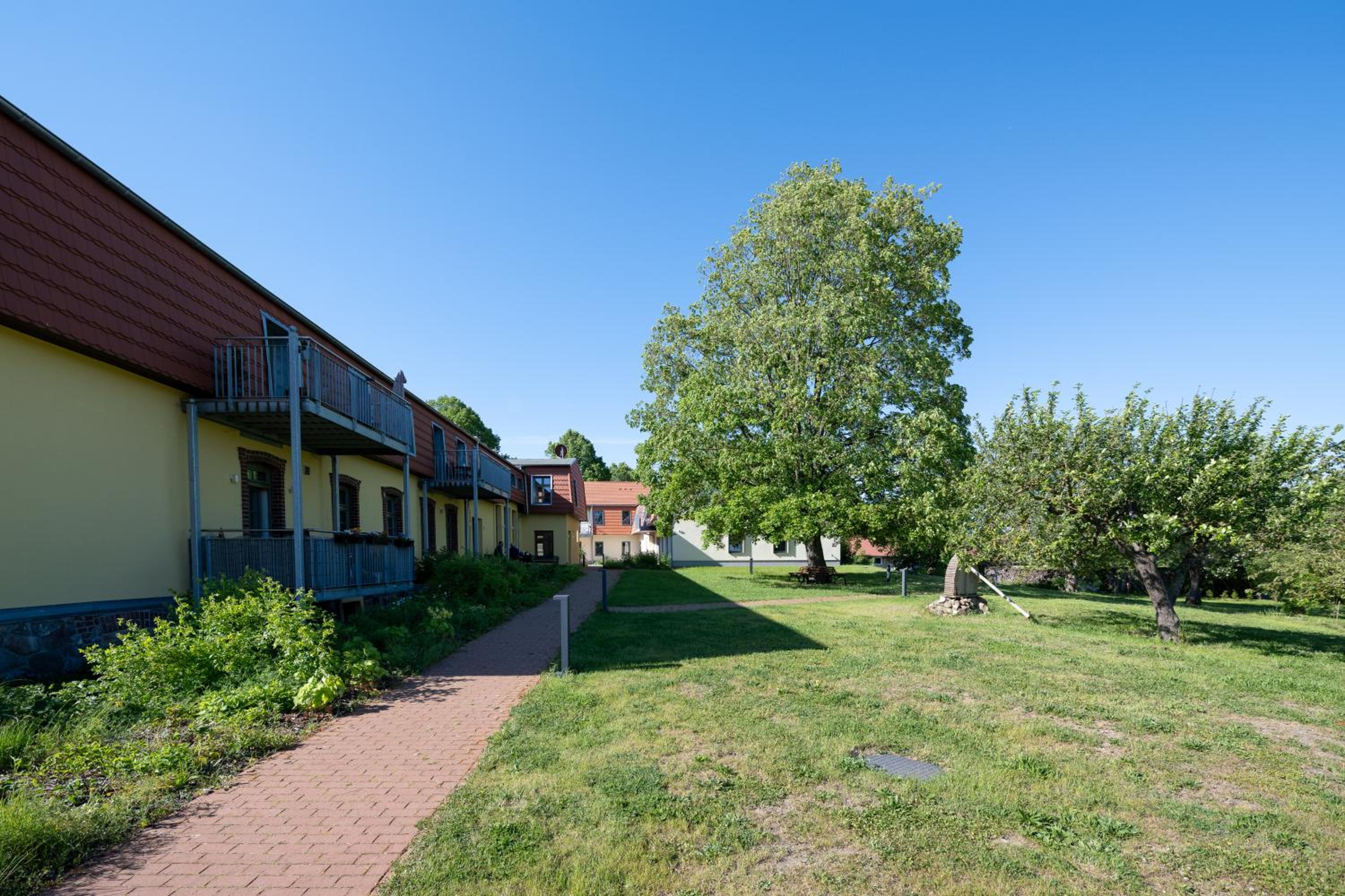 Ferienwohnungen - barrierefrei - im sanierten Gutshof