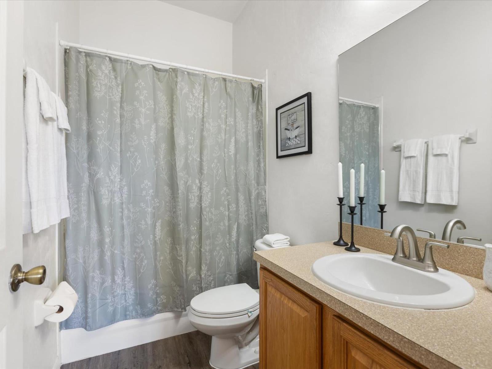 Convenient & Inviting - Fully-Equipped 2BD Condo view 4