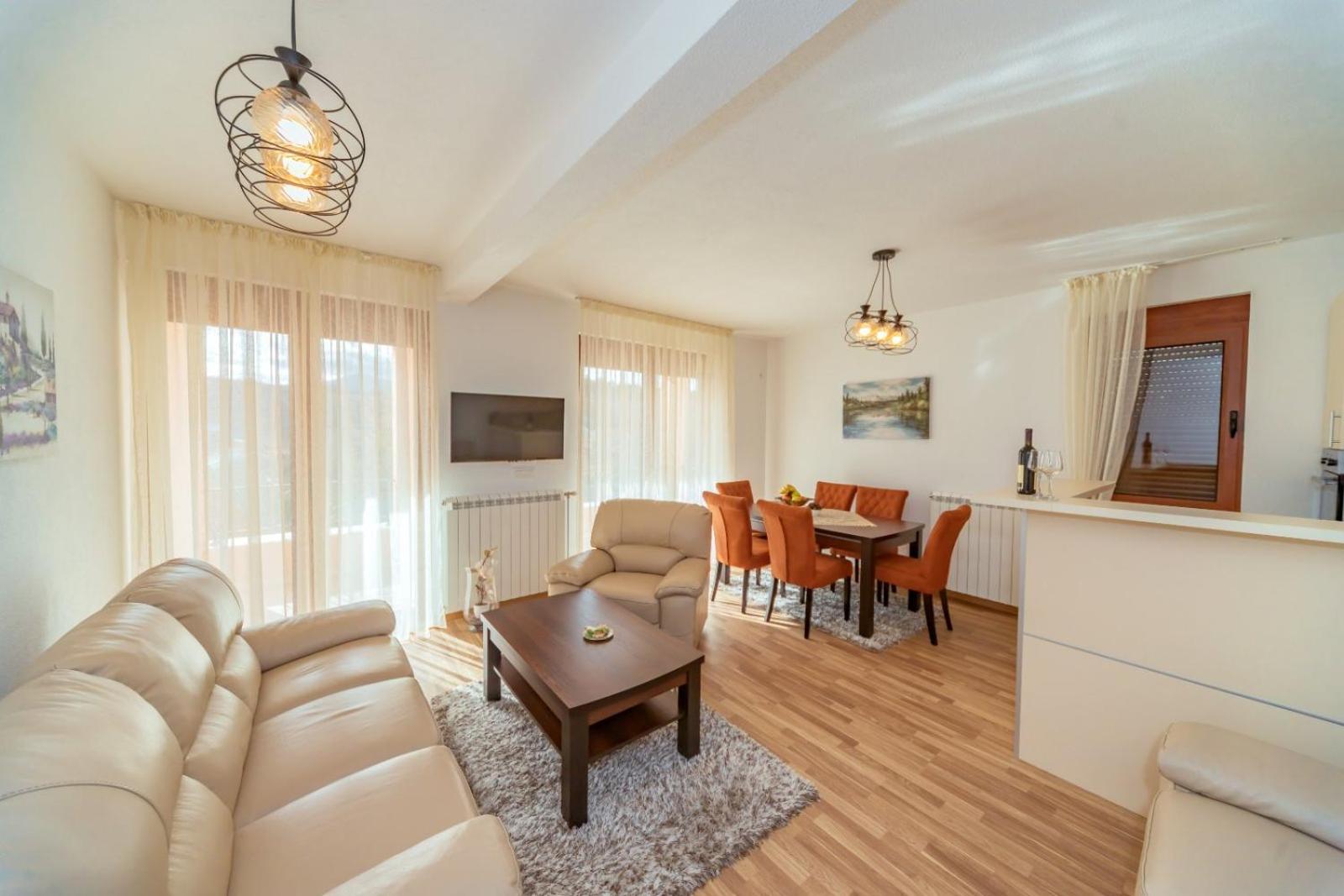 Silver Pine Apartments Kolasin