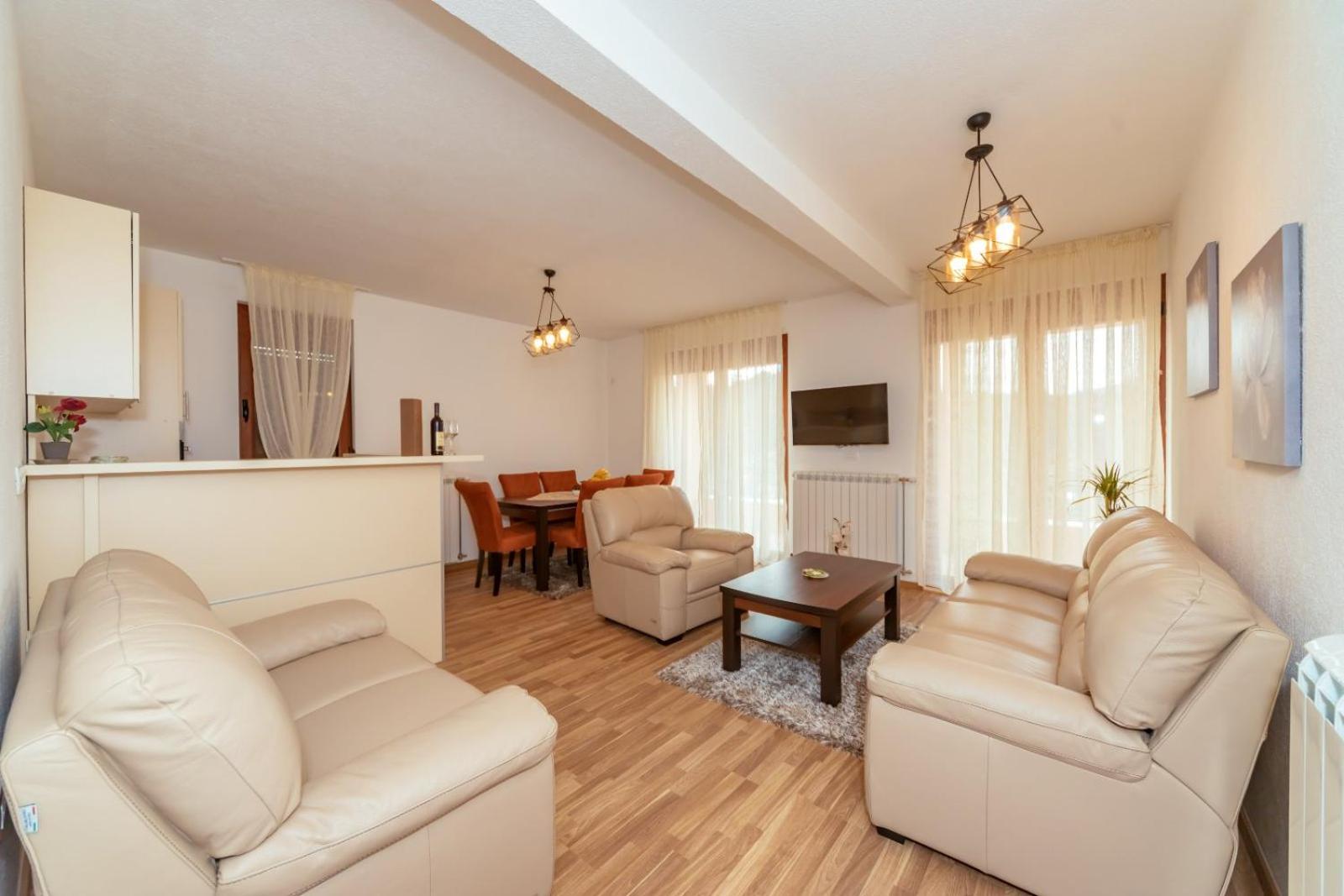 Silver Pine Apartments Kolasin