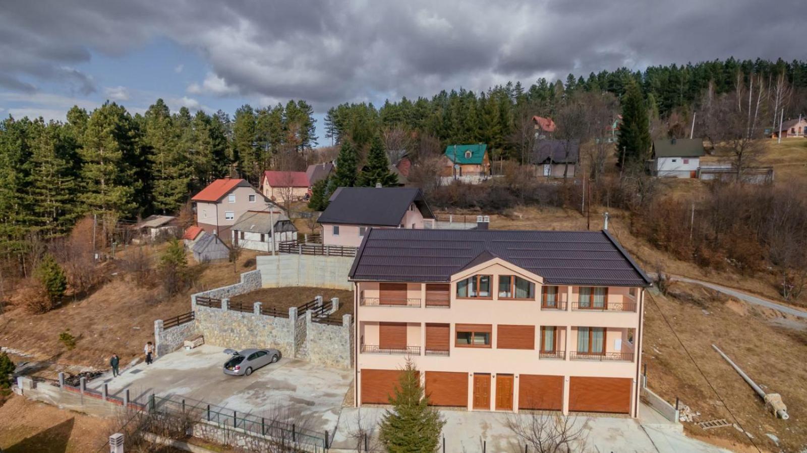 Silver Pine Apartments Kolasin