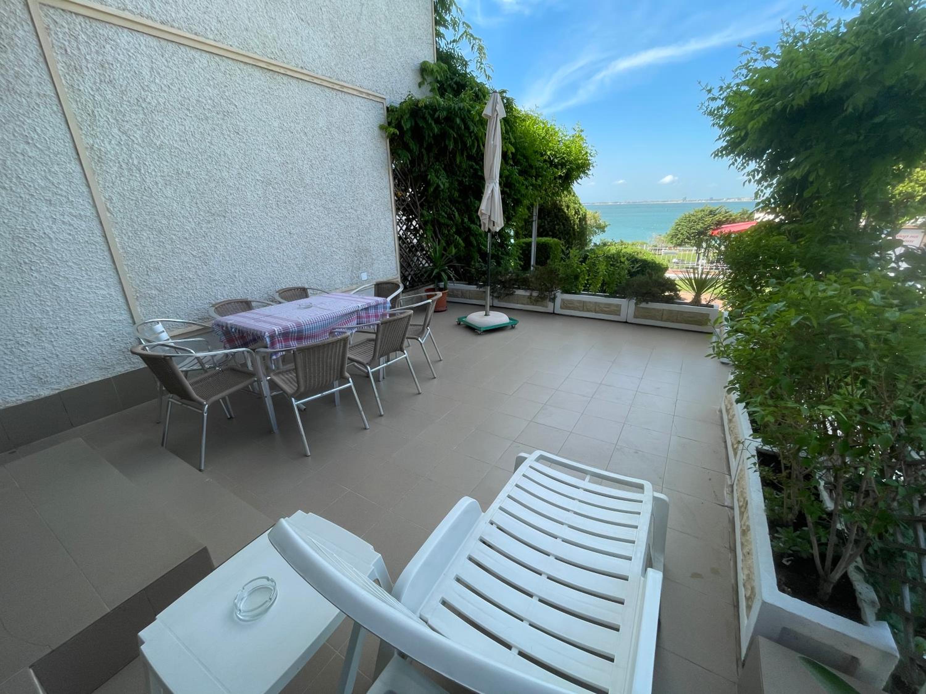 Villa Sun Palace