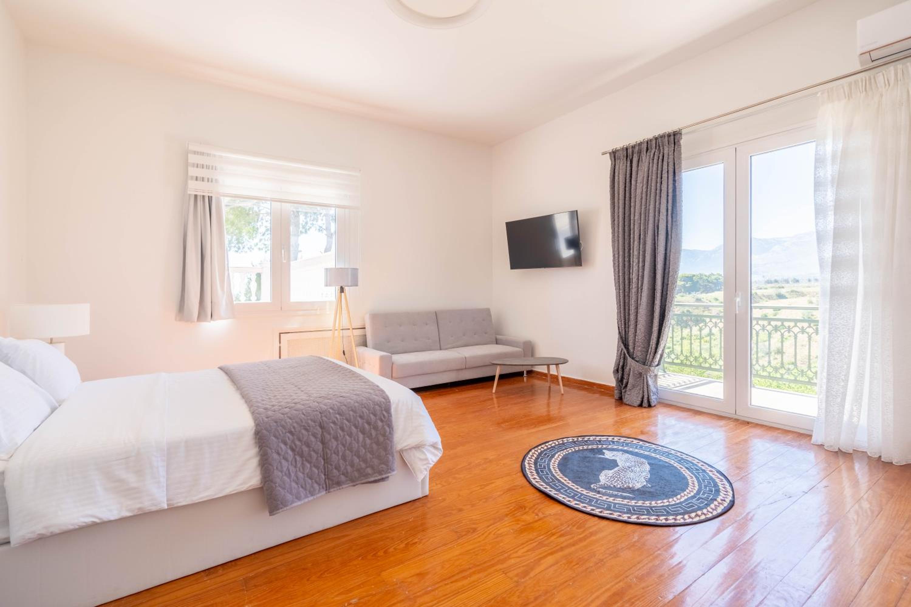 Tatoi Estate Luxury Pool Villa