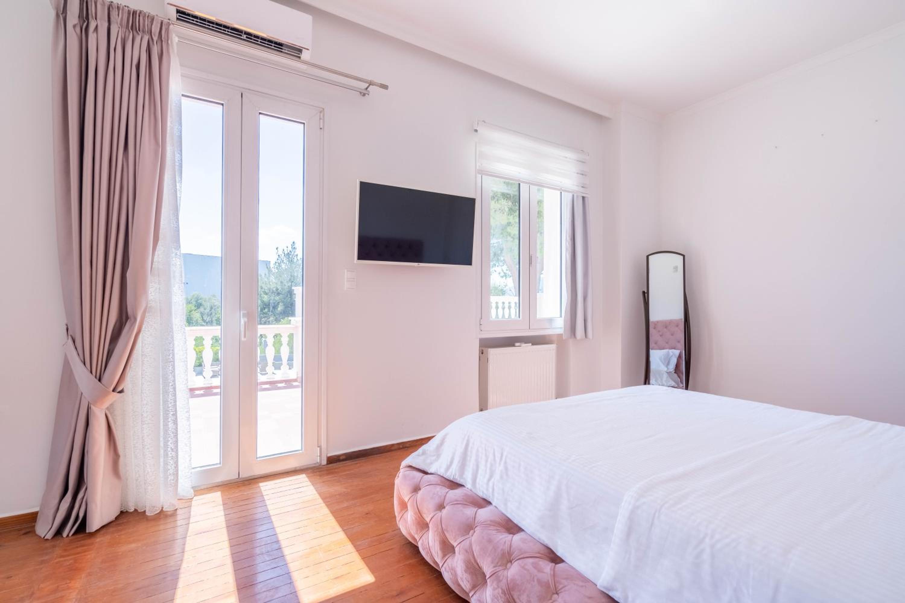 Tatoi Estate Luxury Pool Villa