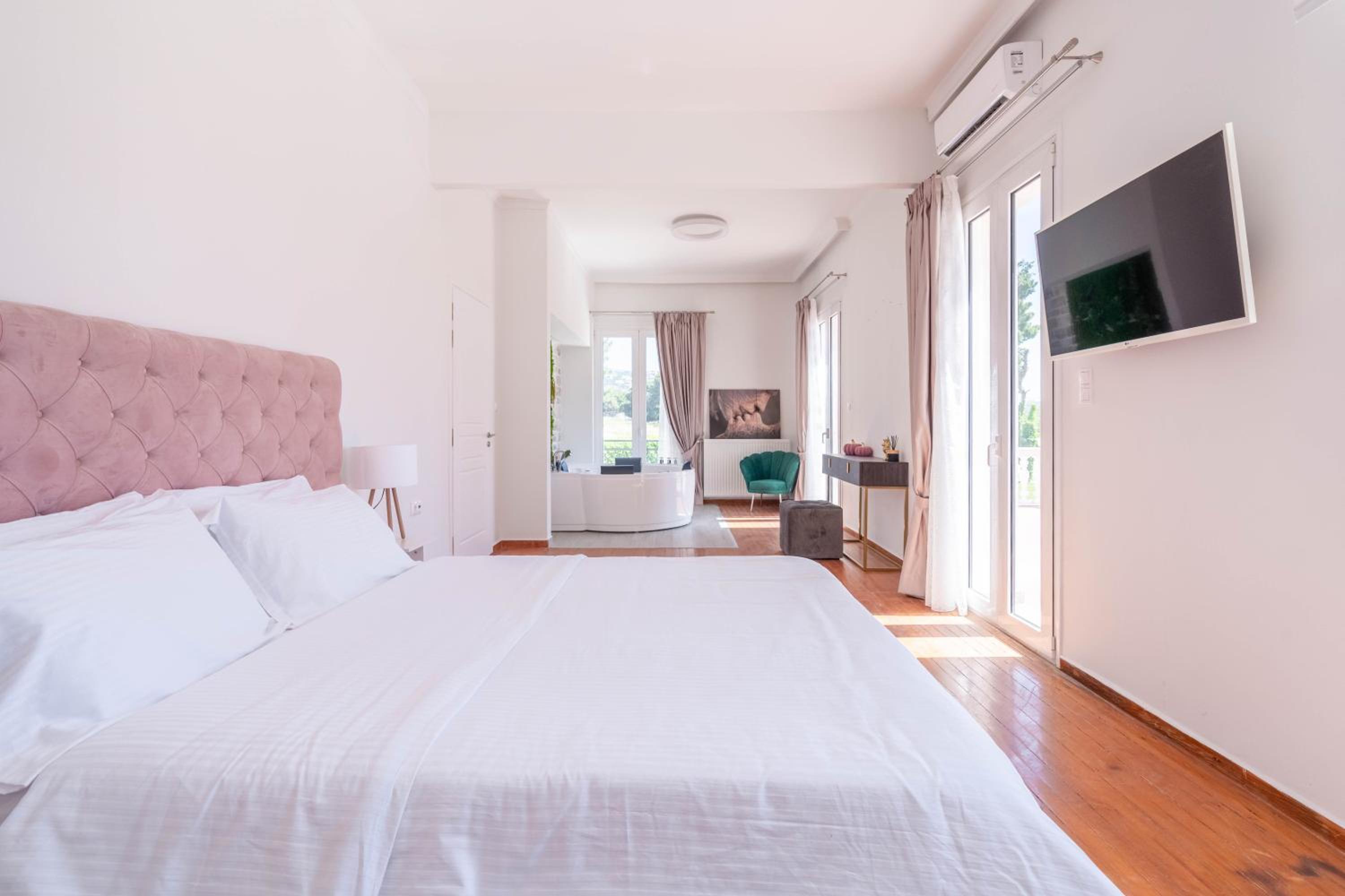 Tatoi Estate Luxury Pool Villa