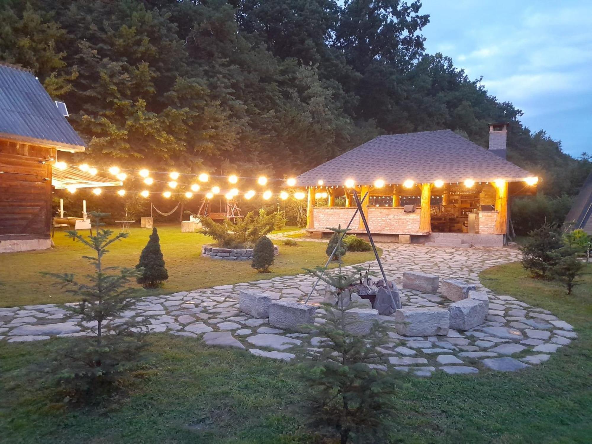 Căsuțe A-Frame Hardic