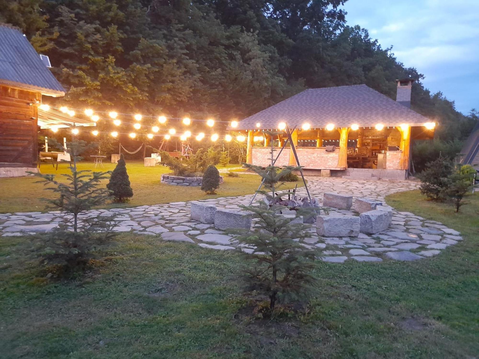 Căsuțe A-Frame Hardic