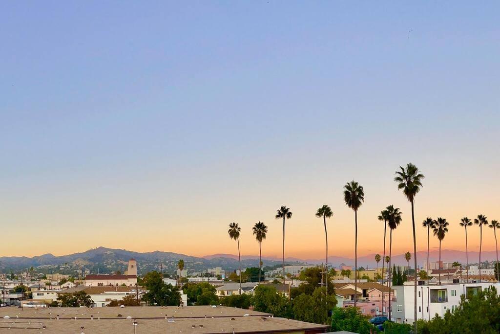 FuLLy LoAdeD ReSerVaTioN 3bed 2ba w Parking