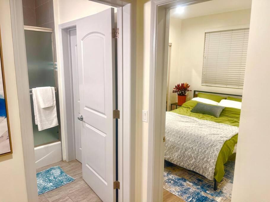 FuLLy LoAdeD ReSerVaTioN 3bed 2ba w Parking
