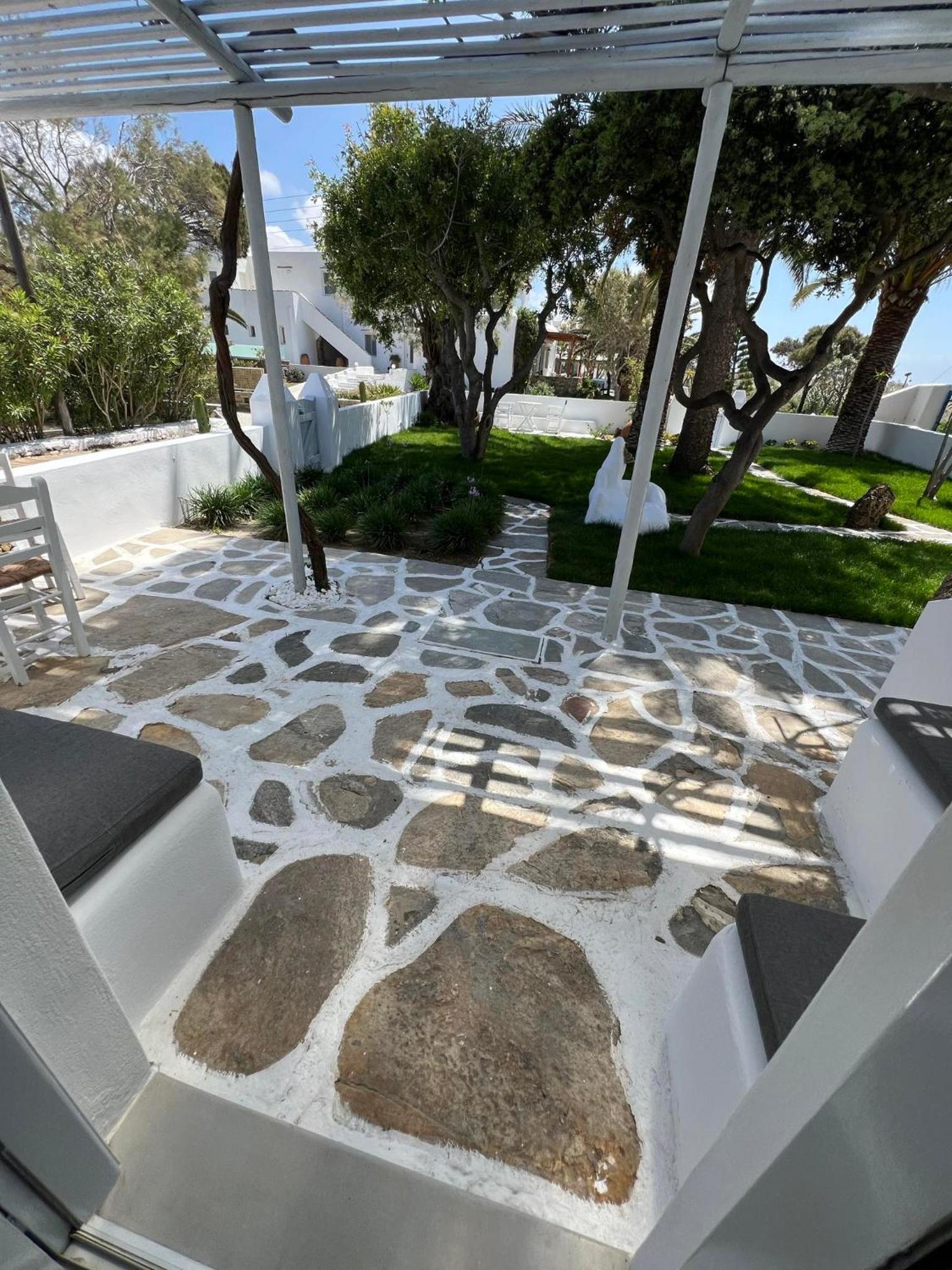 Flisvos Beach Garden