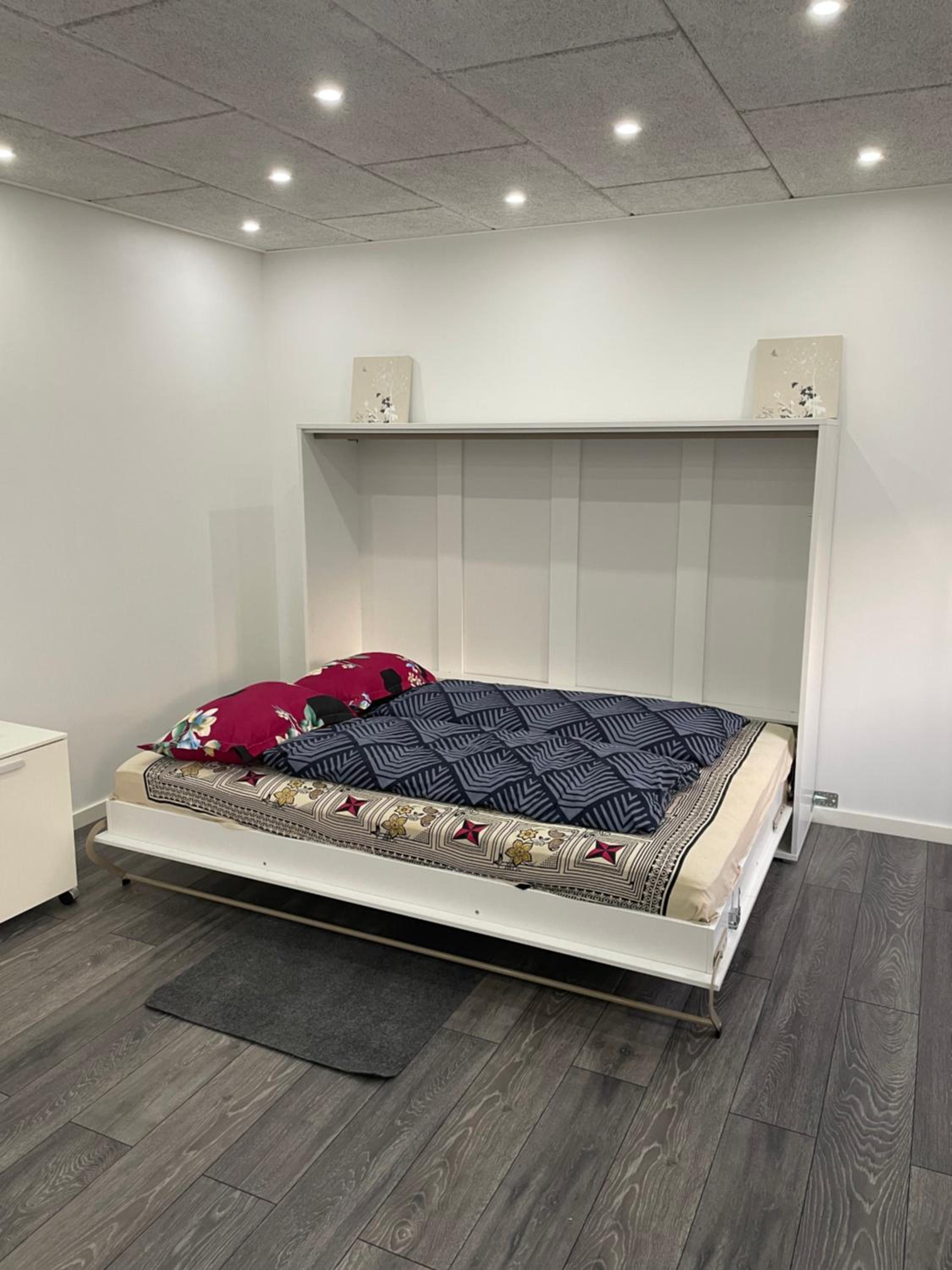 Private room with shared bathroom in central of billund