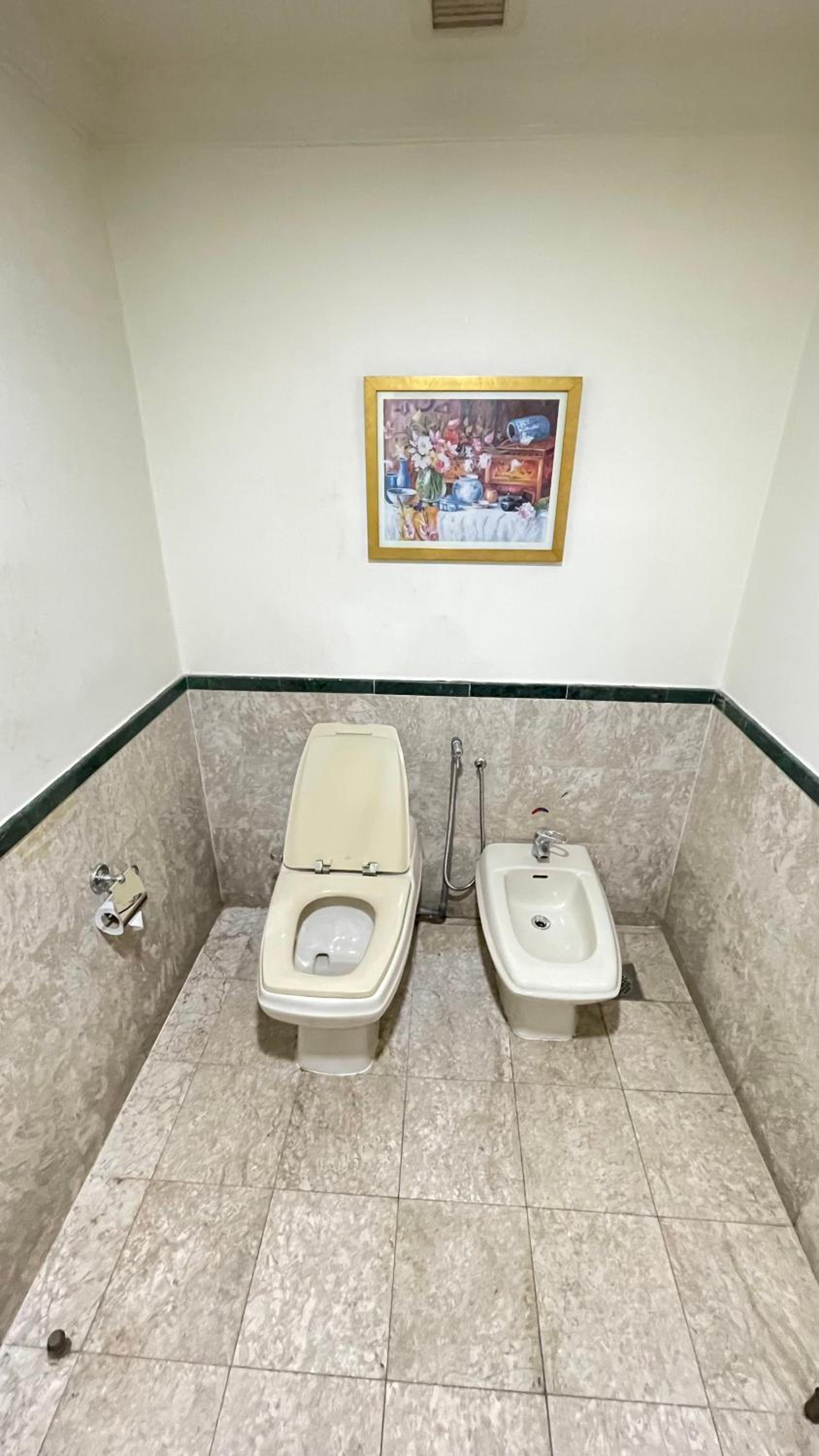 100 Service suites At Times Square KL