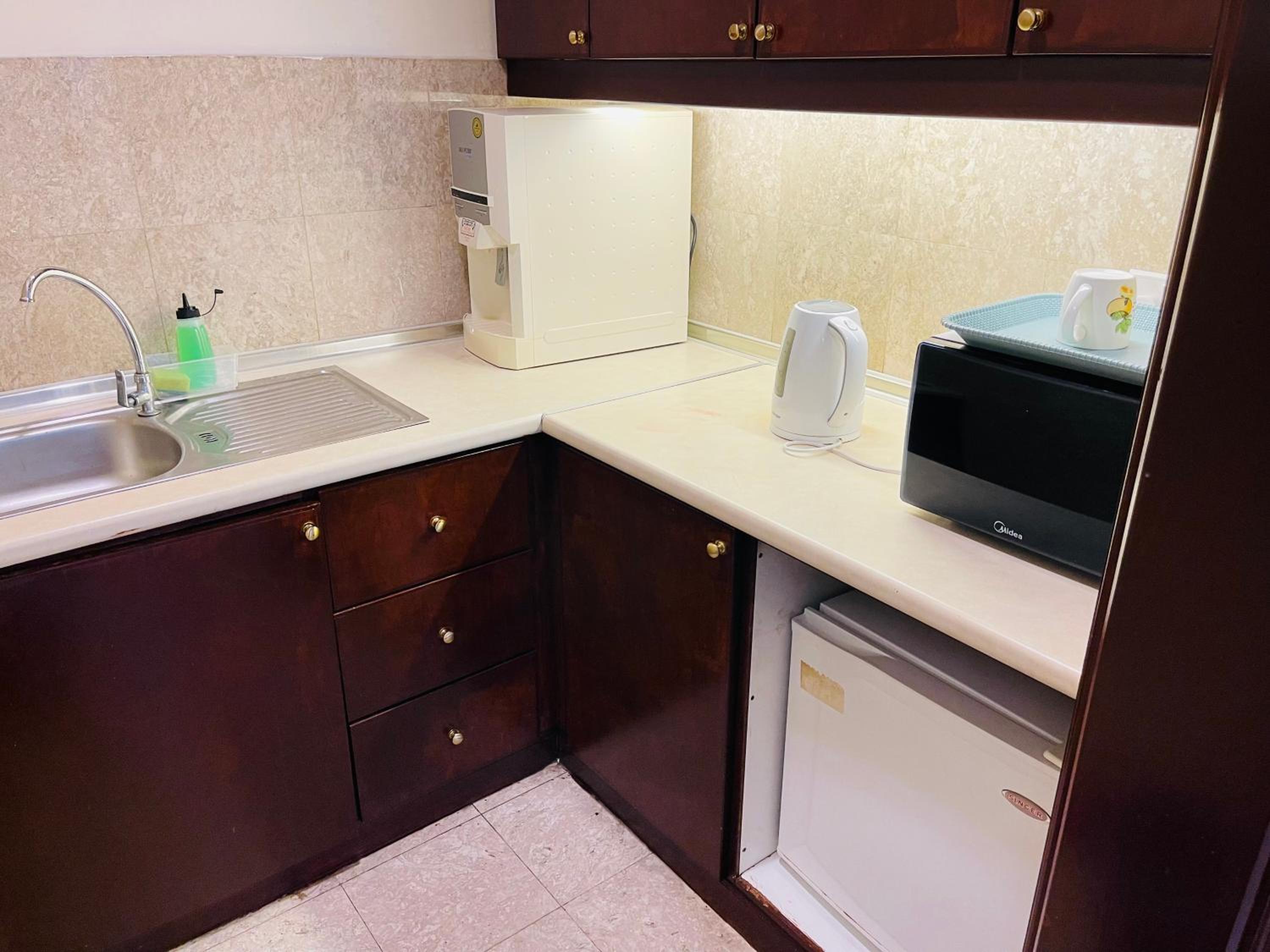100 Service suites At Times Square KL