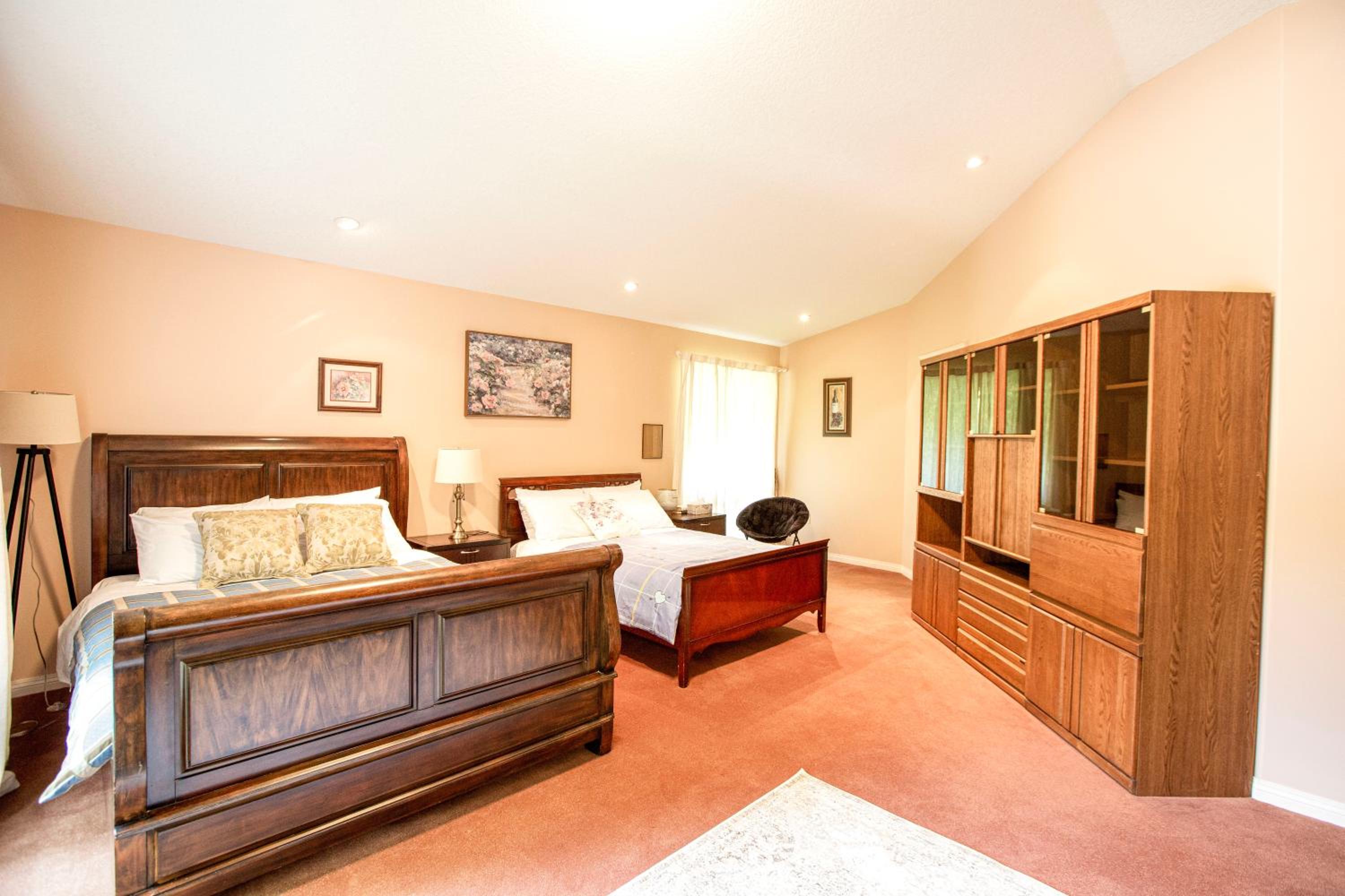 3-Hectare Grand Forest Estate - A Tranquil Hideaway