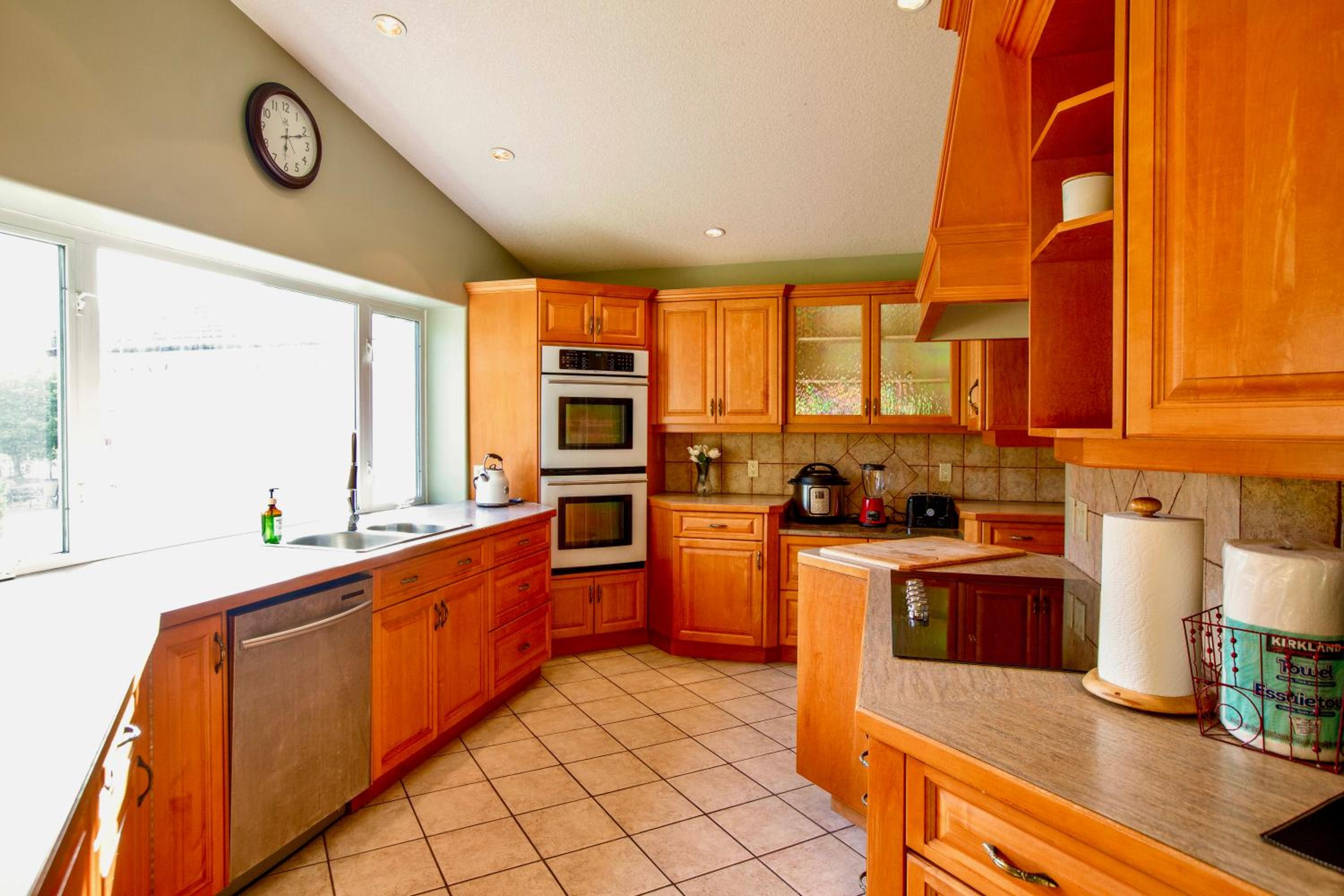 3-Hectare Grand Forest Estate - A Tranquil Hideaway