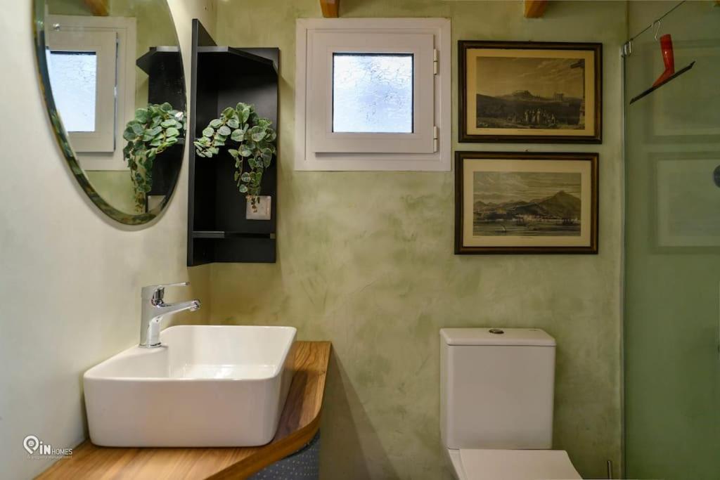 Rustic - Private Rooftop Garden & City View Studio in Egaleo-Athens