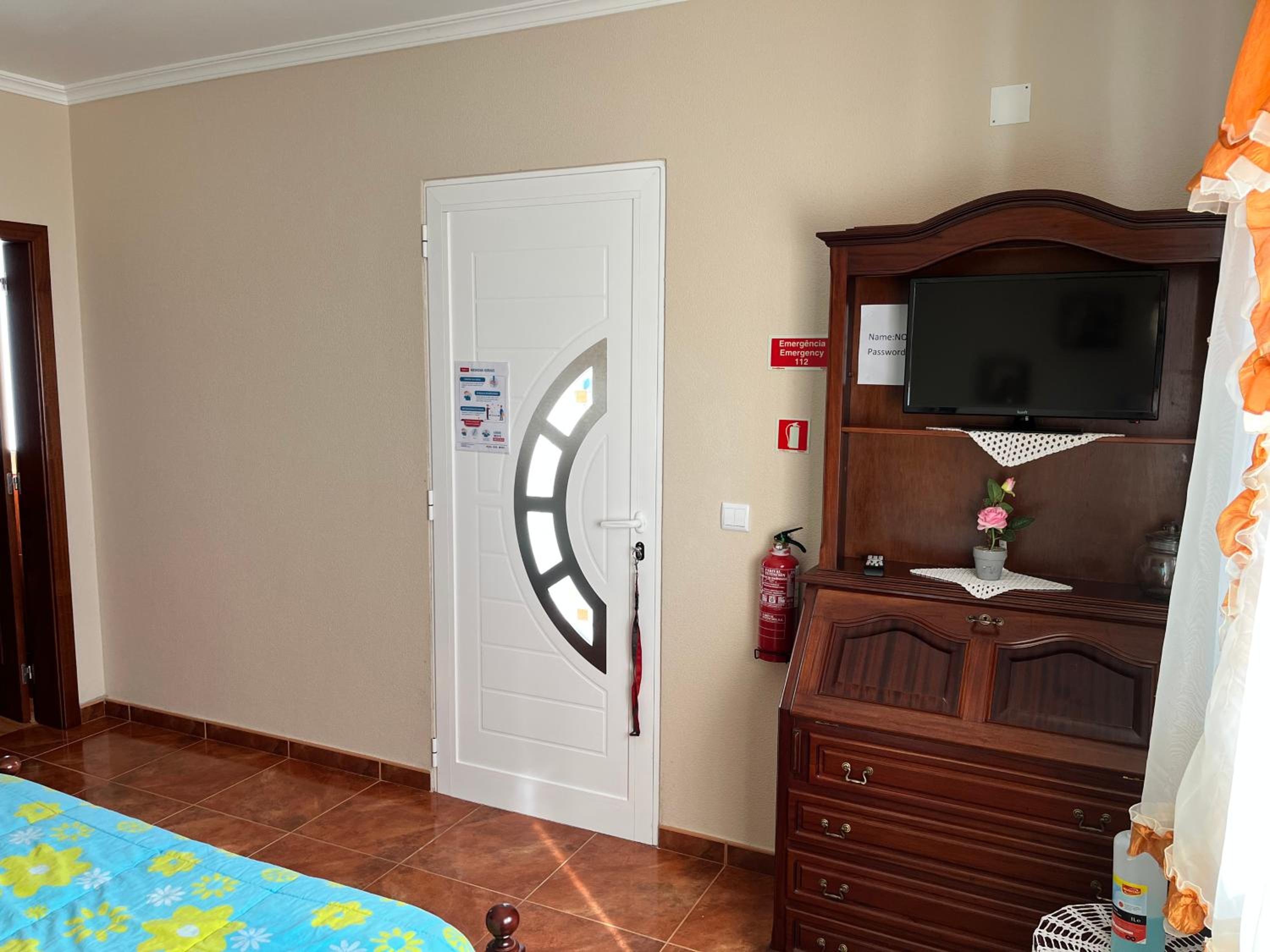 Slice of ponta do sol Room 1 view 5