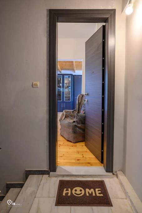 Rustic - Private Rooftop Garden & City View Studio in Egaleo-Athens