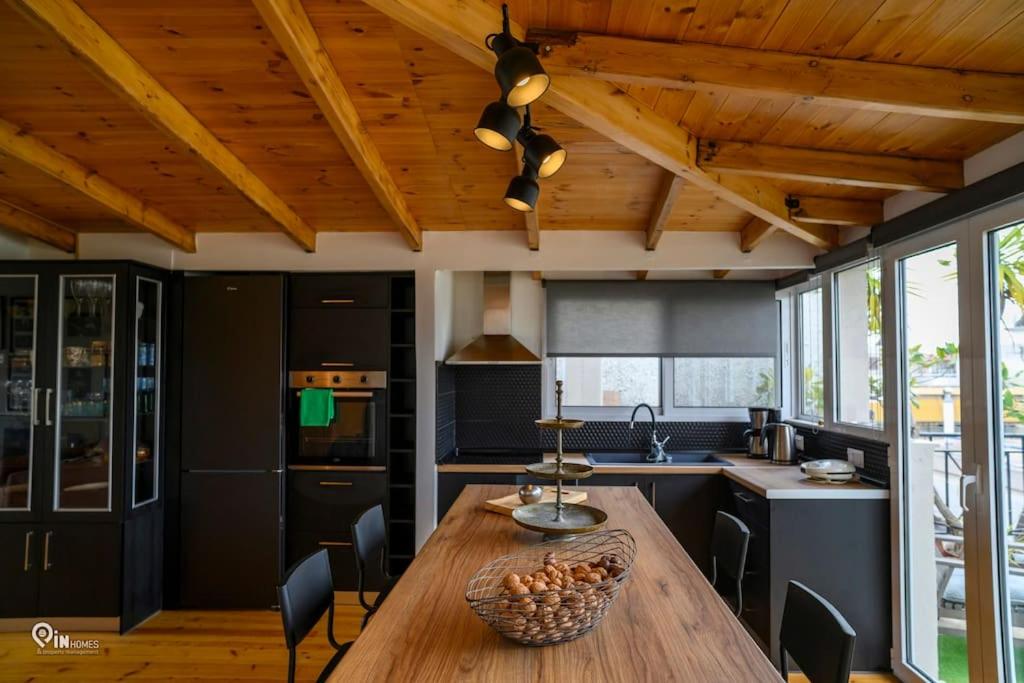 Rustic - Private Rooftop Garden & City View Studio in Egaleo-Athens
