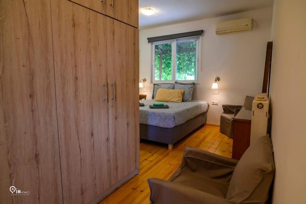 Rustic - Private Rooftop Garden & City View Studio in Egaleo-Athens